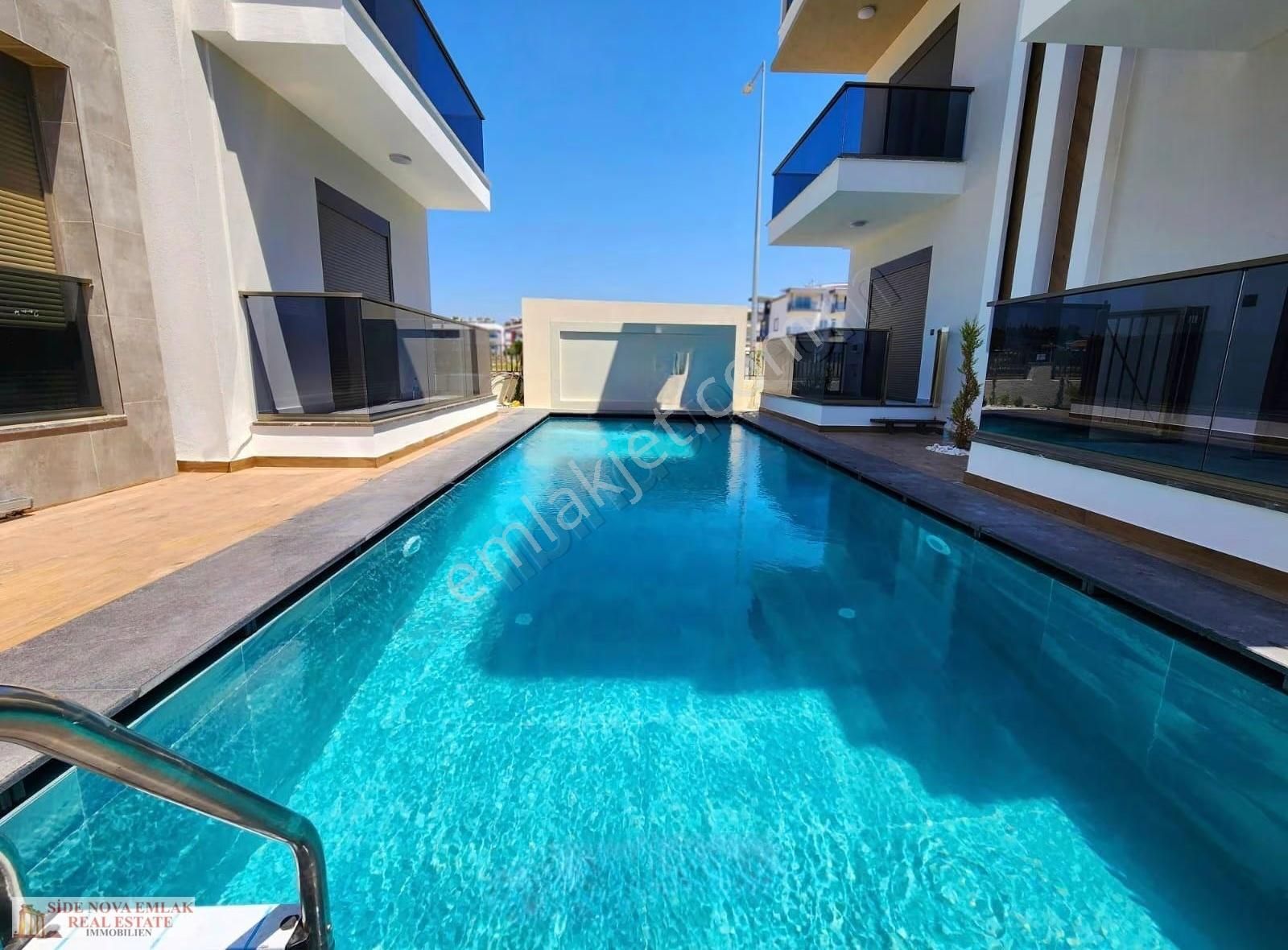 Ilıca'da Satılık 1+1 Lux Daire - Görsel 17