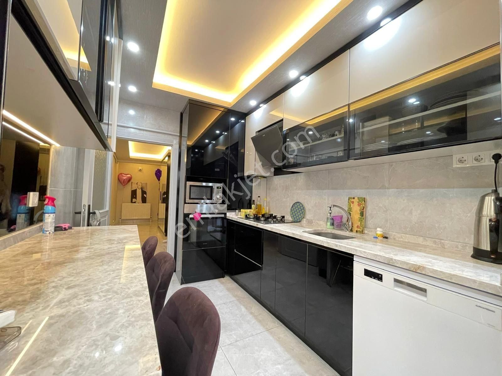 Yayla Seyitler Cd Üzeri Full Yapılı Asansörlü İskanlı Ara Kat - Görsel 2