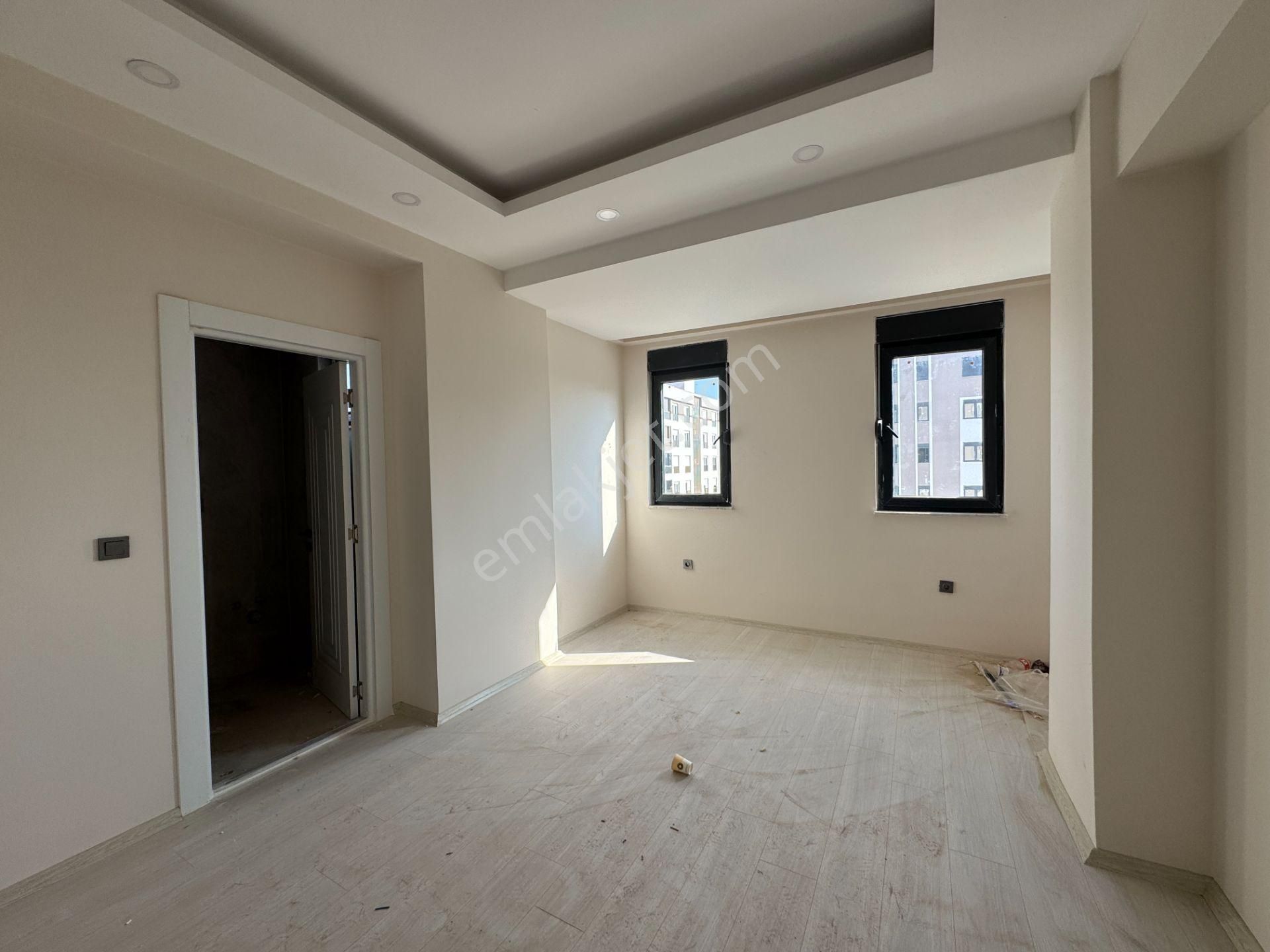 Göksuda Havuzlu Site İçinde Ebv.banyolu Geniş 2+1 Fırsat Daire - Görsel 14