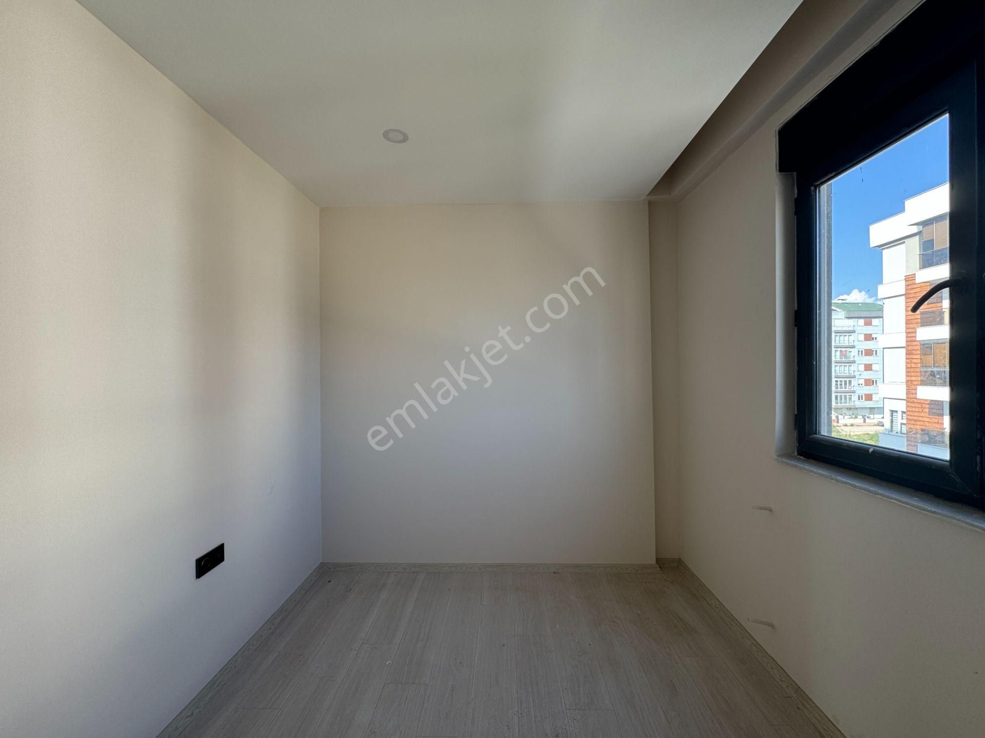 Göksuda Havuzlu Site İçinde Ebv.banyolu Geniş 2+1 Fırsat Daire - Görsel 21