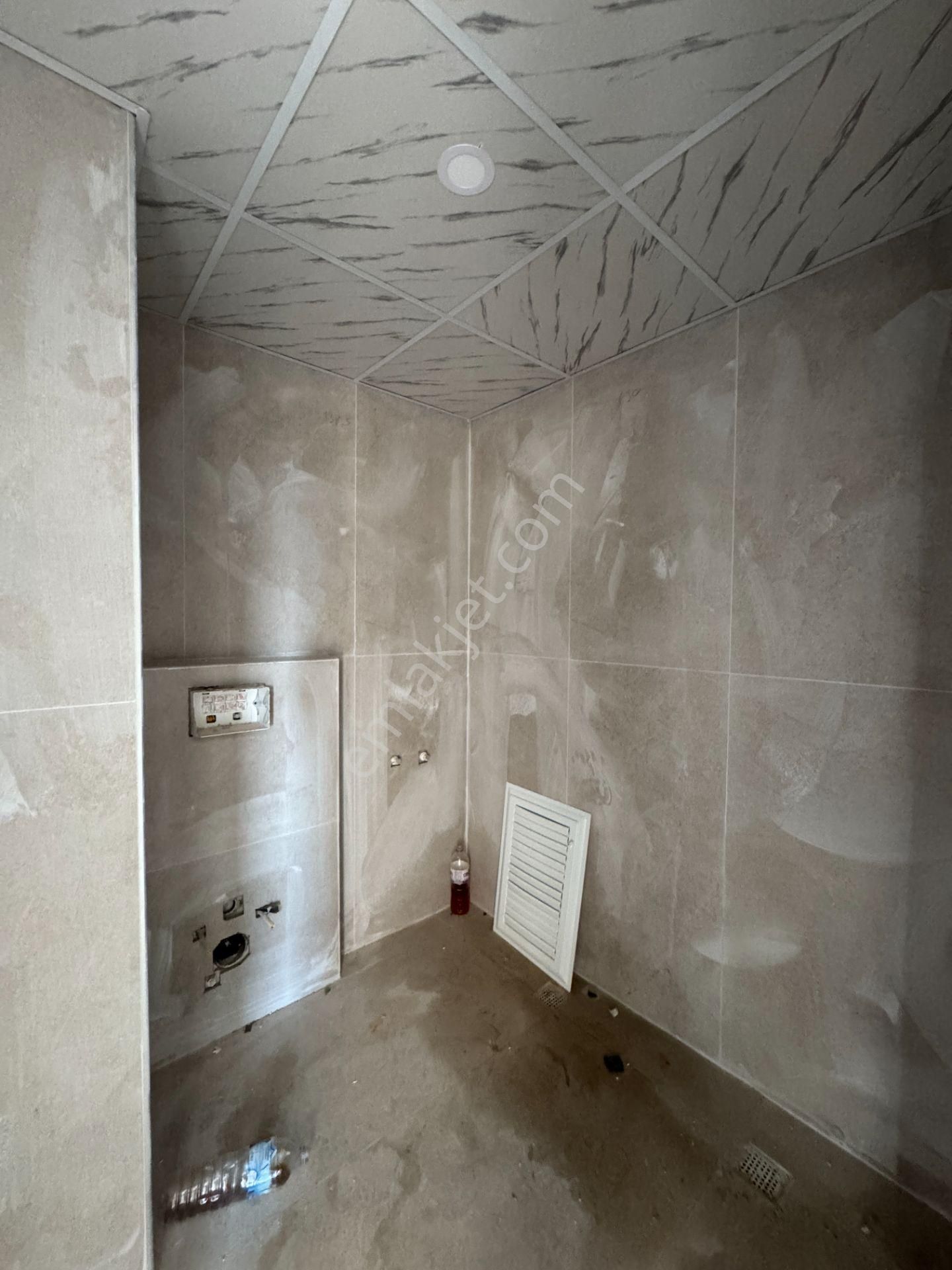 Göksuda Havuzlu Site İçinde Ebv.banyolu Geniş 2+1 Fırsat Daire - Görsel 12