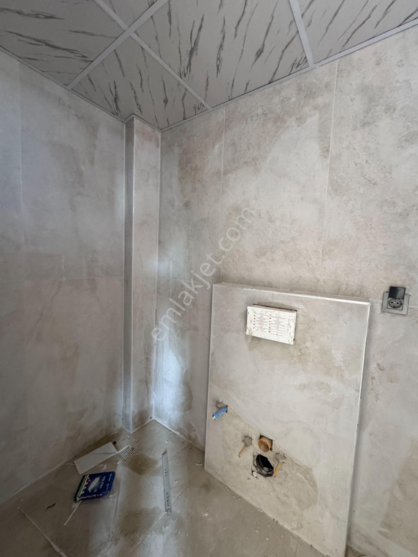 Göksuda Havuzlu Site İçinde Ebv.banyolu Geniş 2+1 Fırsat Daire - Görsel 17