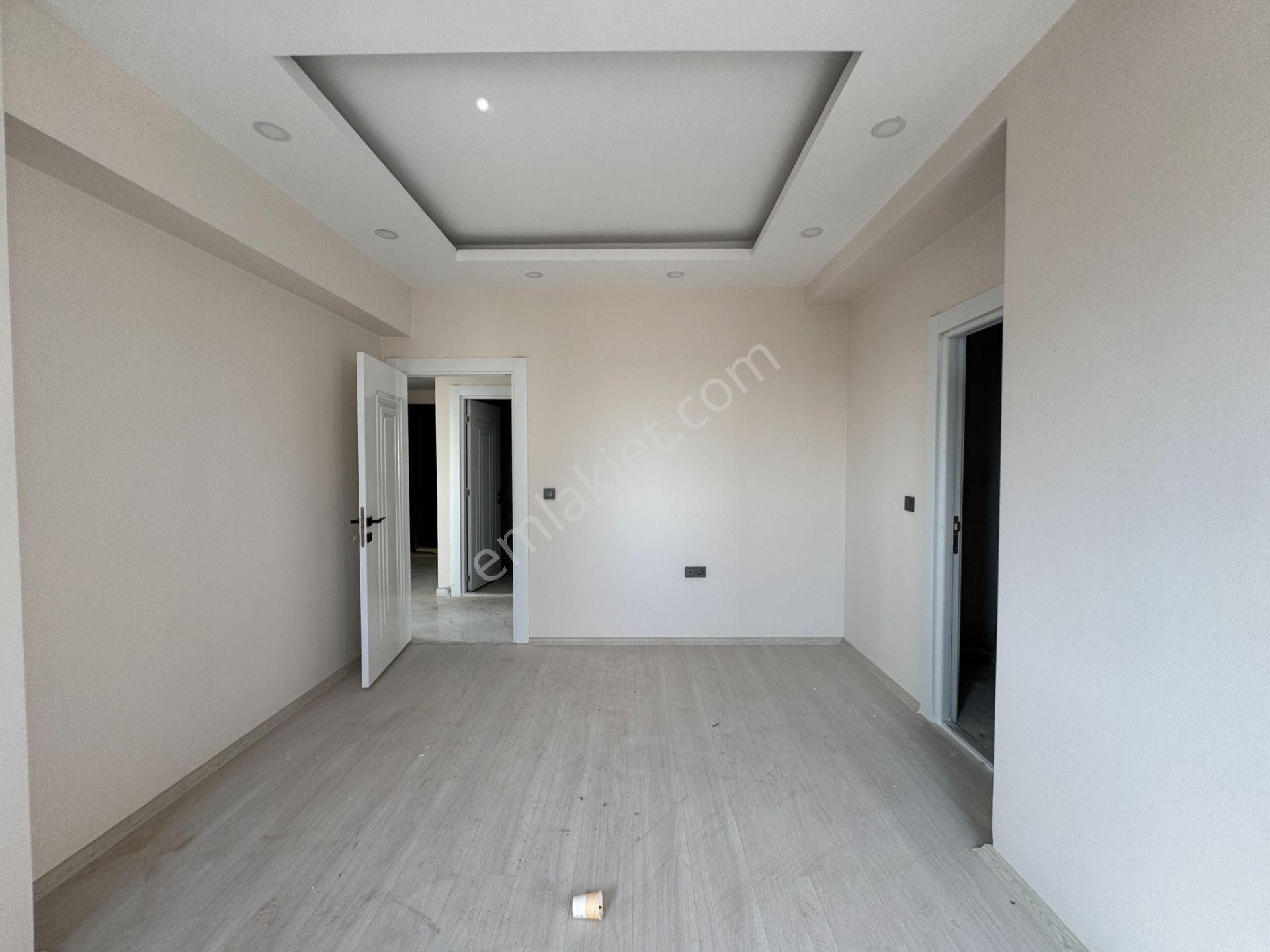 Göksuda Havuzlu Site İçinde Ebv.banyolu Geniş 2+1 Fırsat Daire - Görsel 16