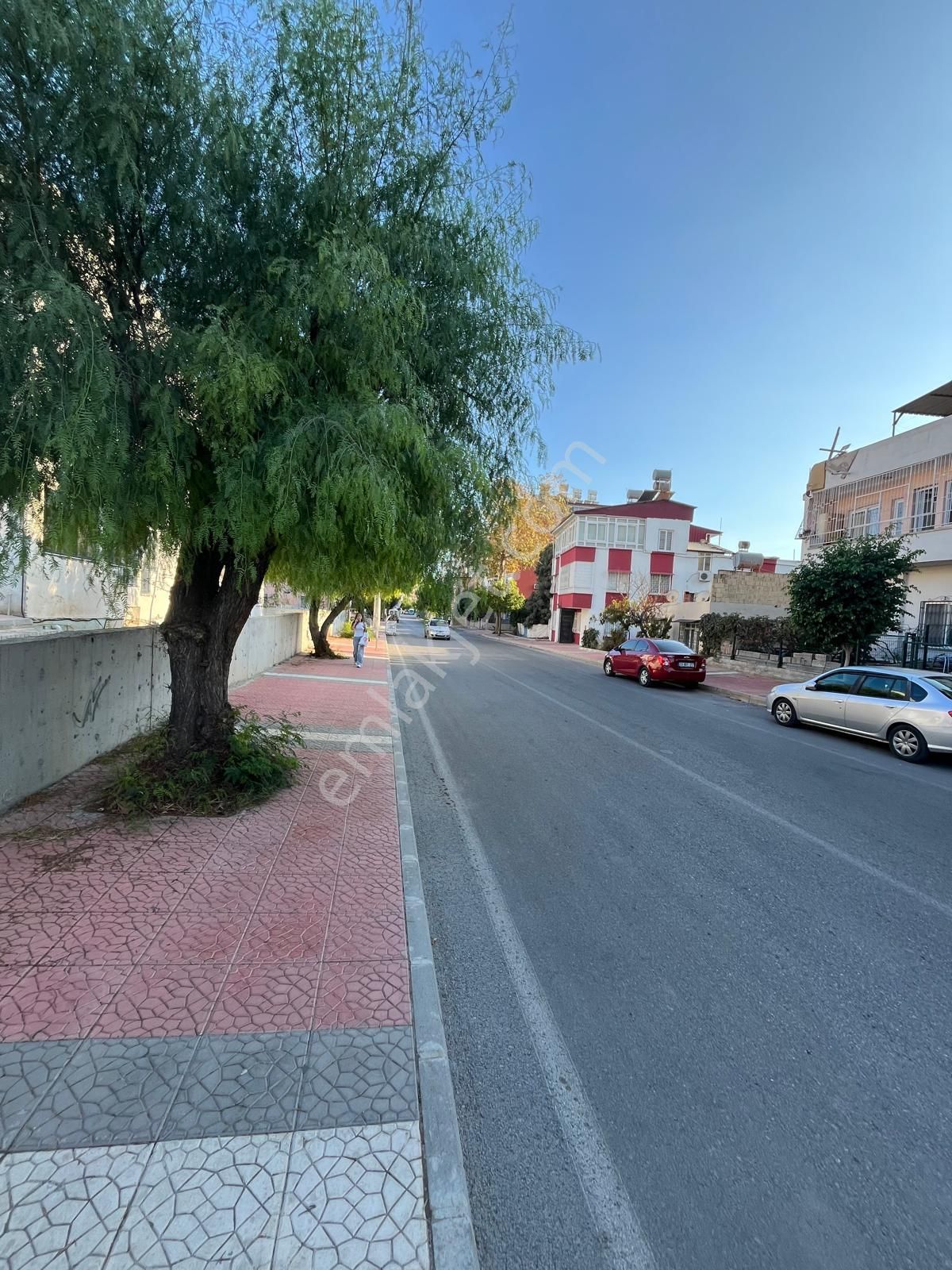 Ergünden Cumhuriyette Komple Satılık 4 Dükkan 6 Dairelik Fırsat - Görsel 5