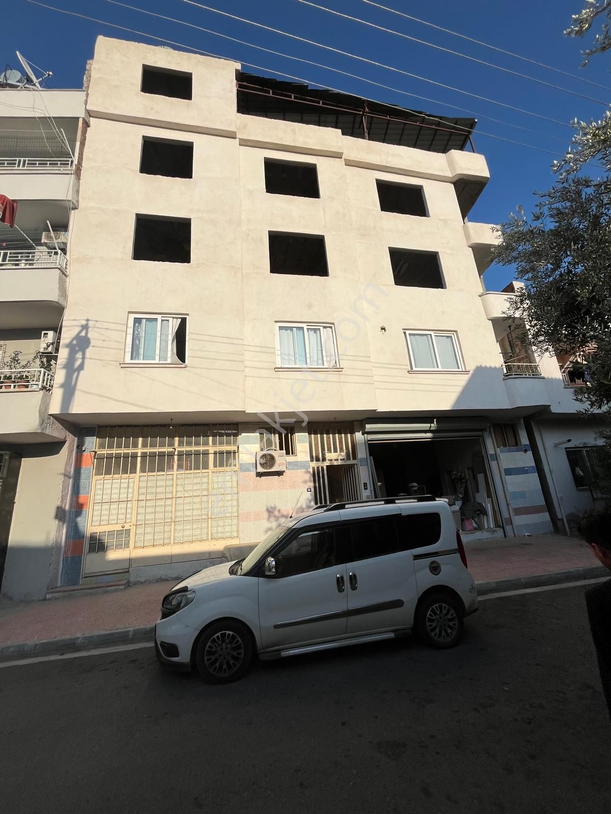 Ergünden Cumhuriyette Komple Satılık 4 Dükkan 6 Dairelik Fırsat - Görsel 4