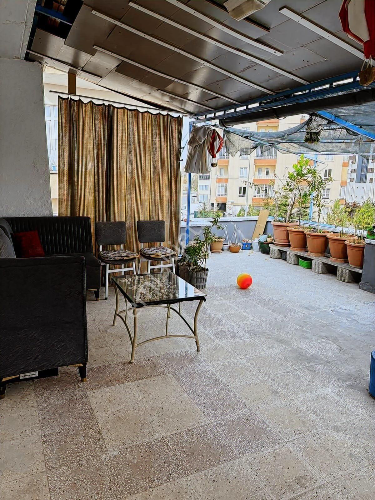 Yeni Mahallede Satlık Daire