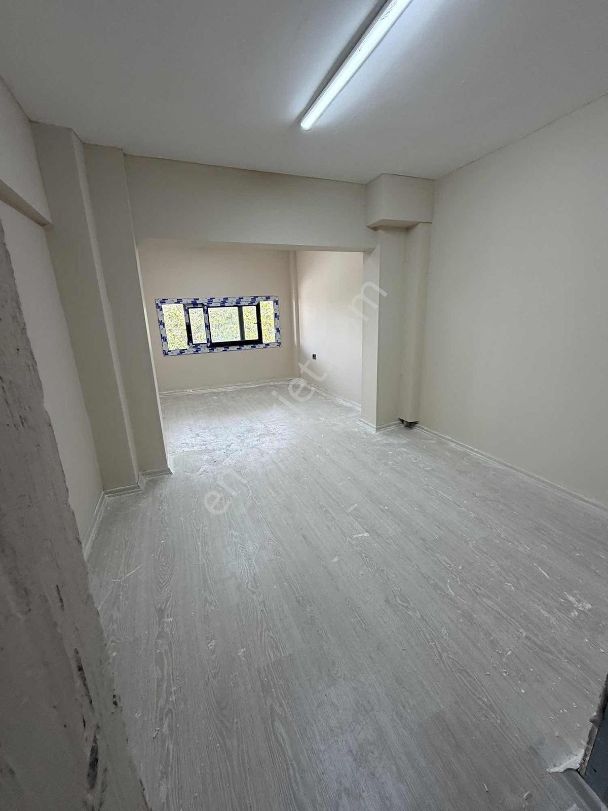 Mega Emlaktan Devren Kiralık Atatürk Bulvarında Dükkan - Görsel 13