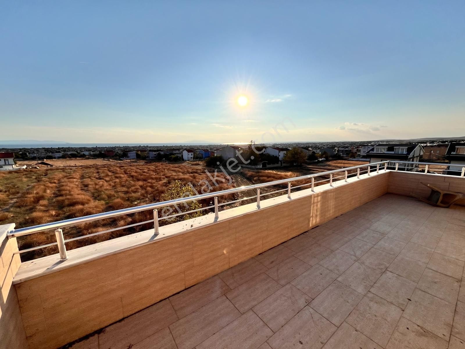 Pazara Yakın 6+1 3 Katlı Deniz Manzaralı Güney Cephe Müstakil Vi - Görsel 30