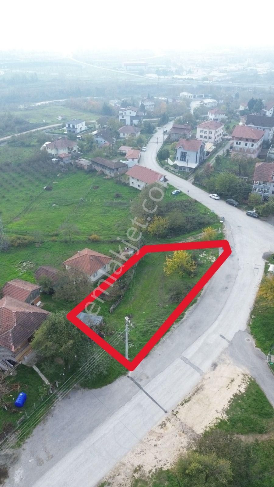 Düzce Merkez'de Satılık Ticarı + Konut İmarlı Arsa - Görsel 4