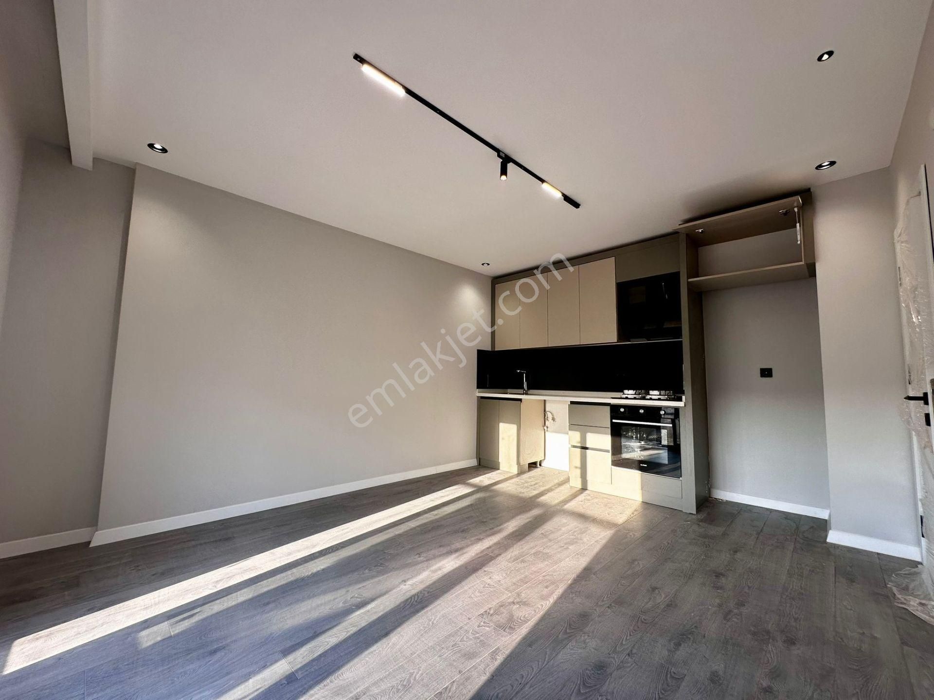 Aydoğmuş Mah 1+1 Açık Mutfak Satılık Daire