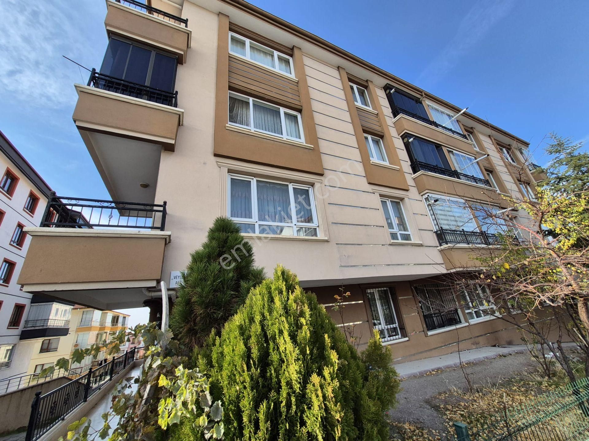 *** Atapark Mah.okul Karşısı Yapılı 3+1 Kiralık *** - Görsel 2