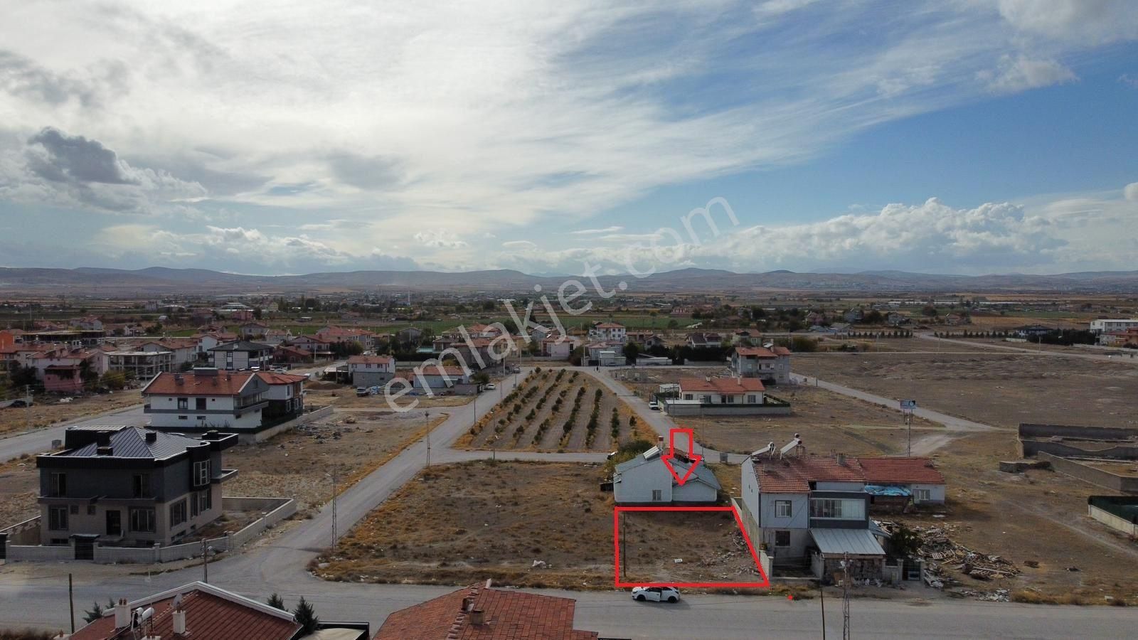 Alakova'da Satılık Ticari İmarlı Arsa