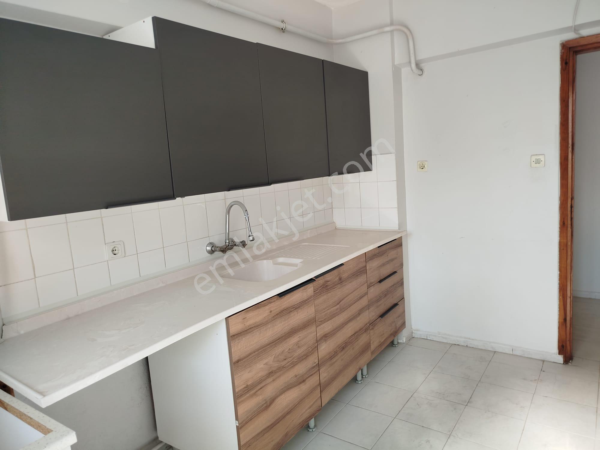 Remax Natural Değirmendere'de Merkezi Konumda 3+1 Kiralık Daire - Görsel 19