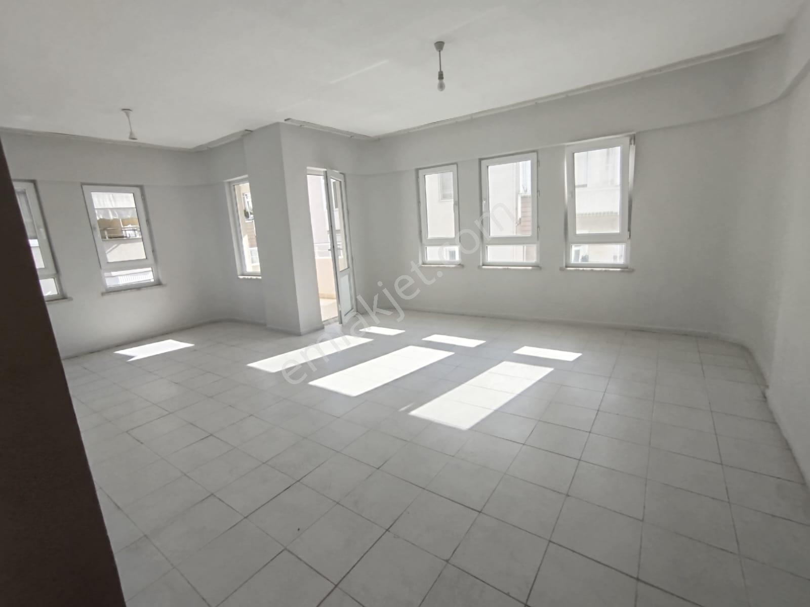 Remax Natural Değirmendere'de Merkezi Konumda 3+1 Kiralık Daire - Görsel 20
