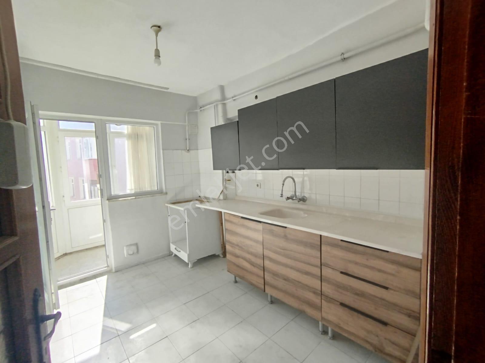 Remax Natural Değirmendere'de Merkezi Konumda 3+1 Kiralık Daire - Görsel 14