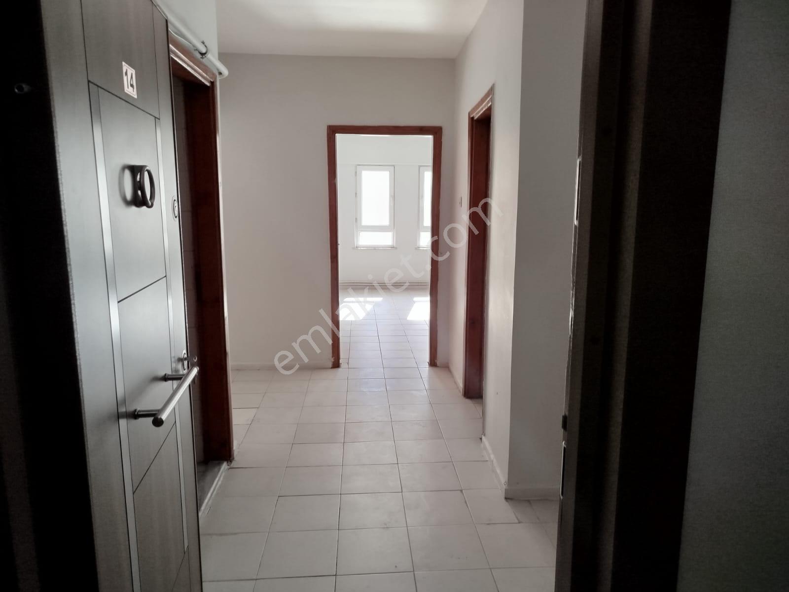 Remax Natural Değirmendere'de Merkezi Konumda 3+1 Kiralık Daire - Görsel 9
