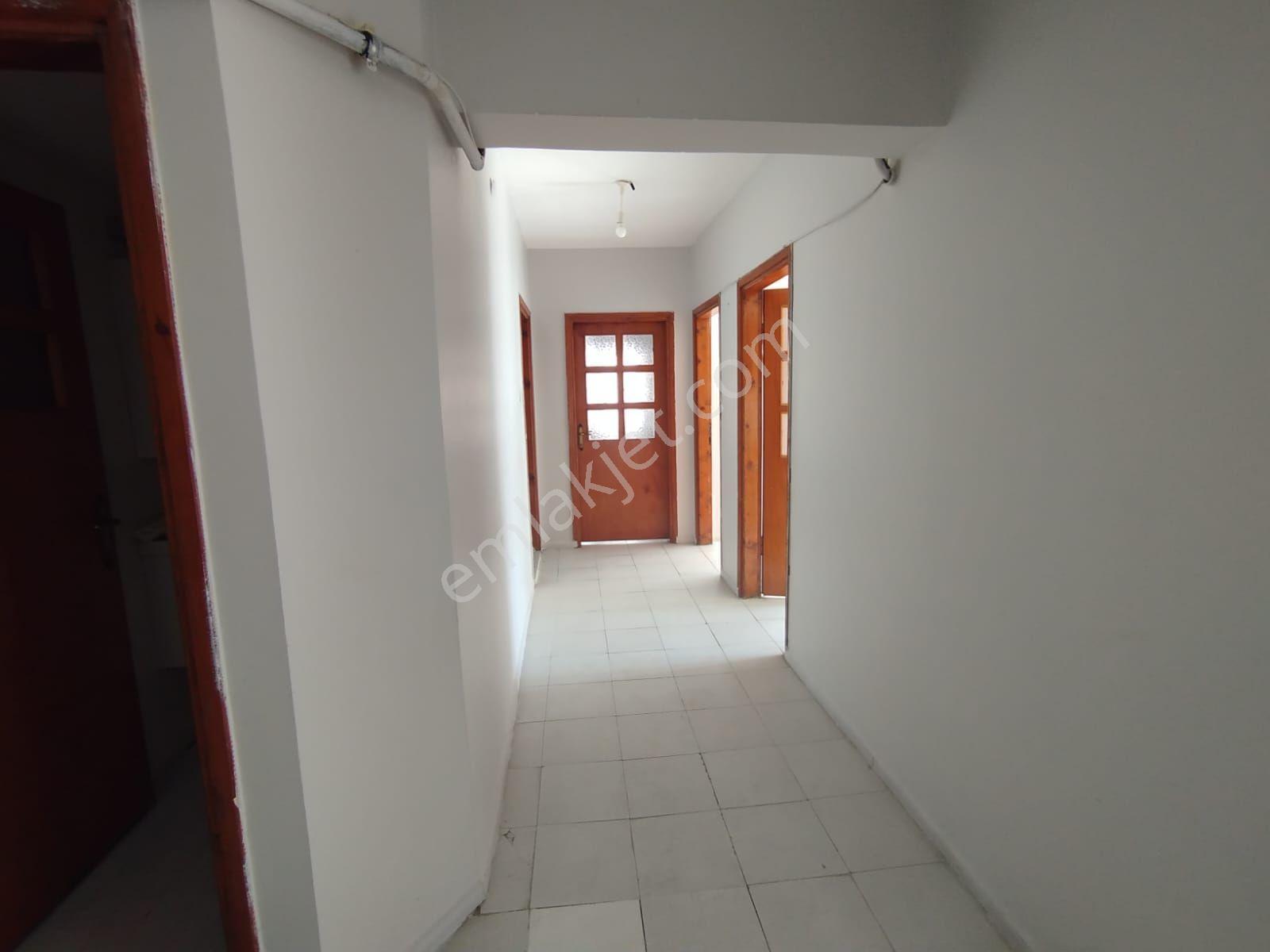 Remax Natural Değirmendere'de Merkezi Konumda 3+1 Kiralık Daire - Görsel 18