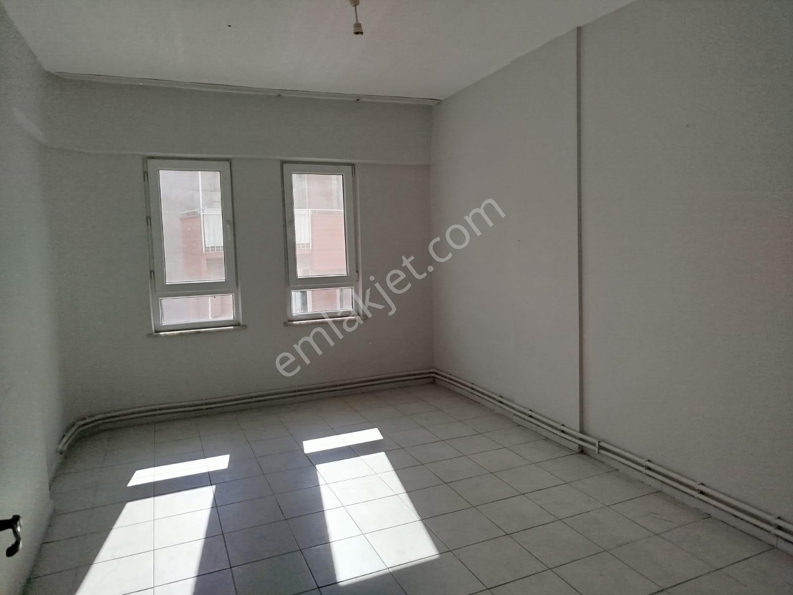 Remax Natural Değirmendere'de Merkezi Konumda 3+1 Kiralık Daire - Görsel 28