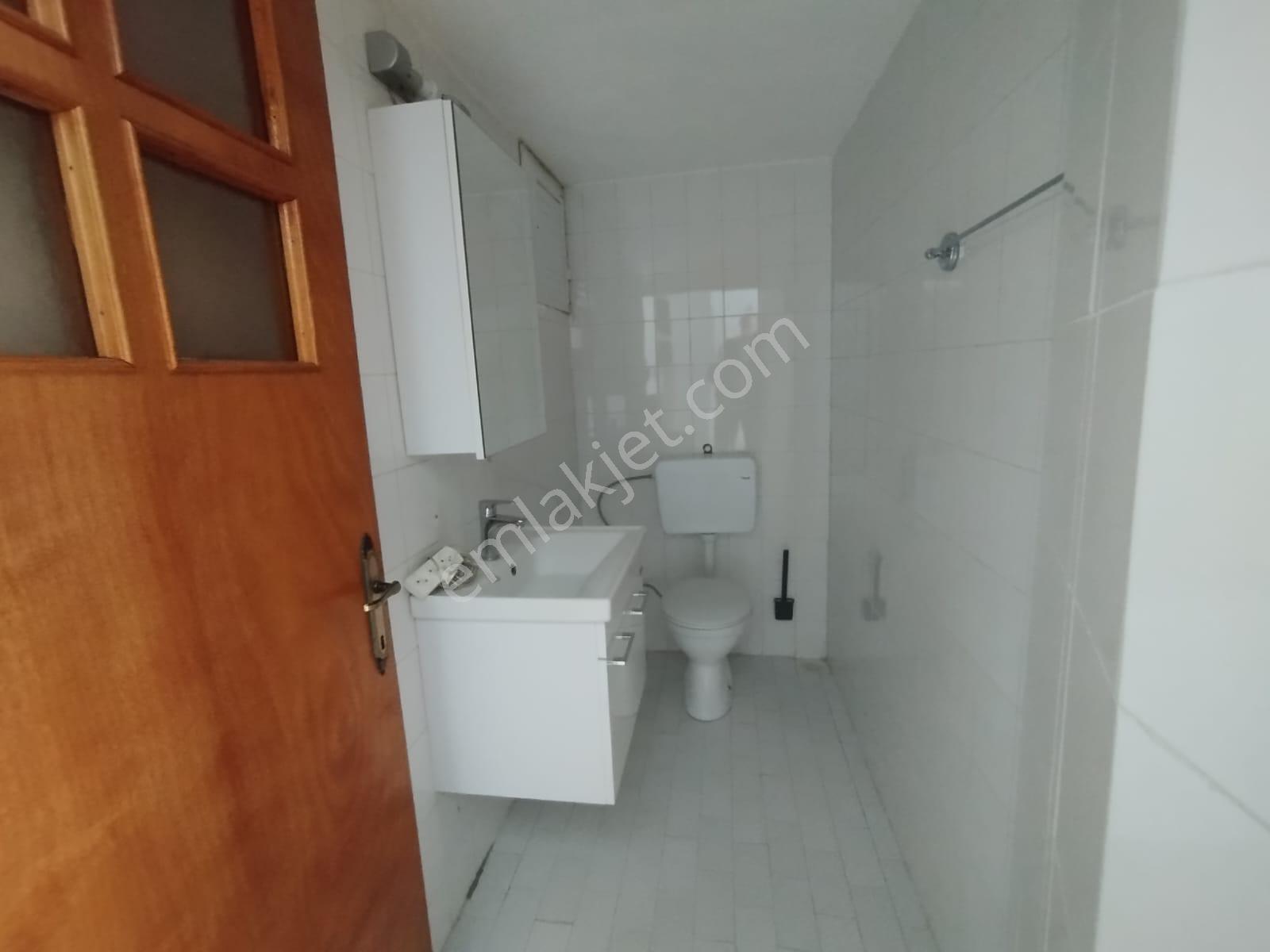Remax Natural Değirmendere'de Merkezi Konumda 3+1 Kiralık Daire - Görsel 10