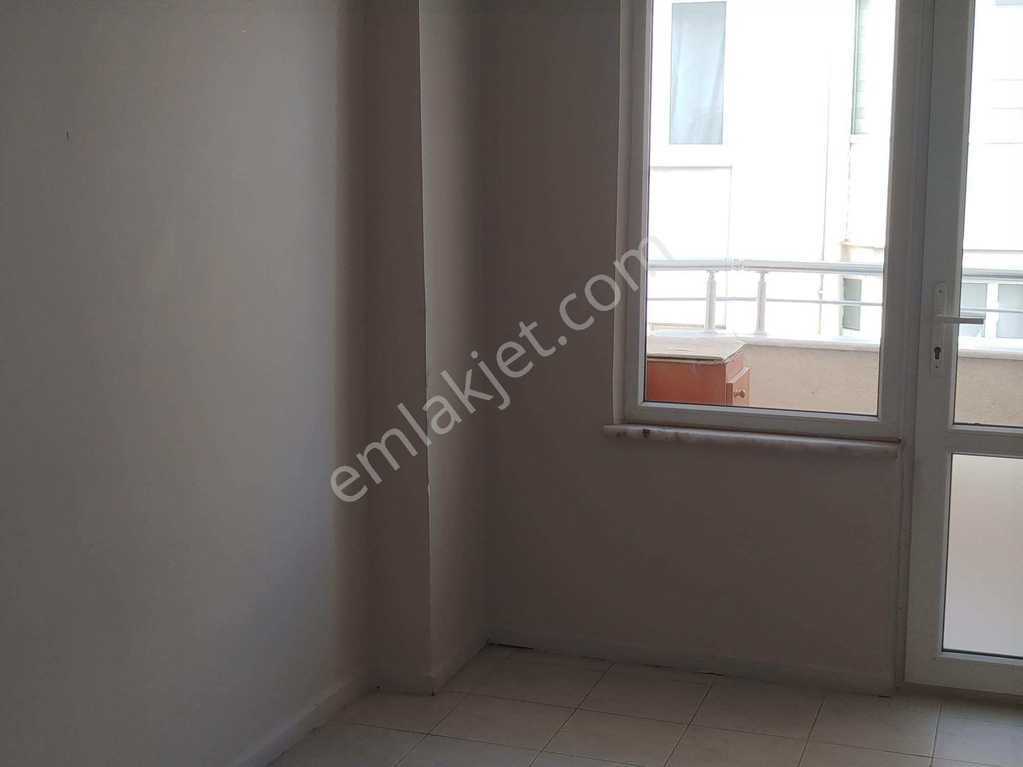 Remax Natural Değirmendere'de Merkezi Konumda 3+1 Kiralık Daire - Görsel 13