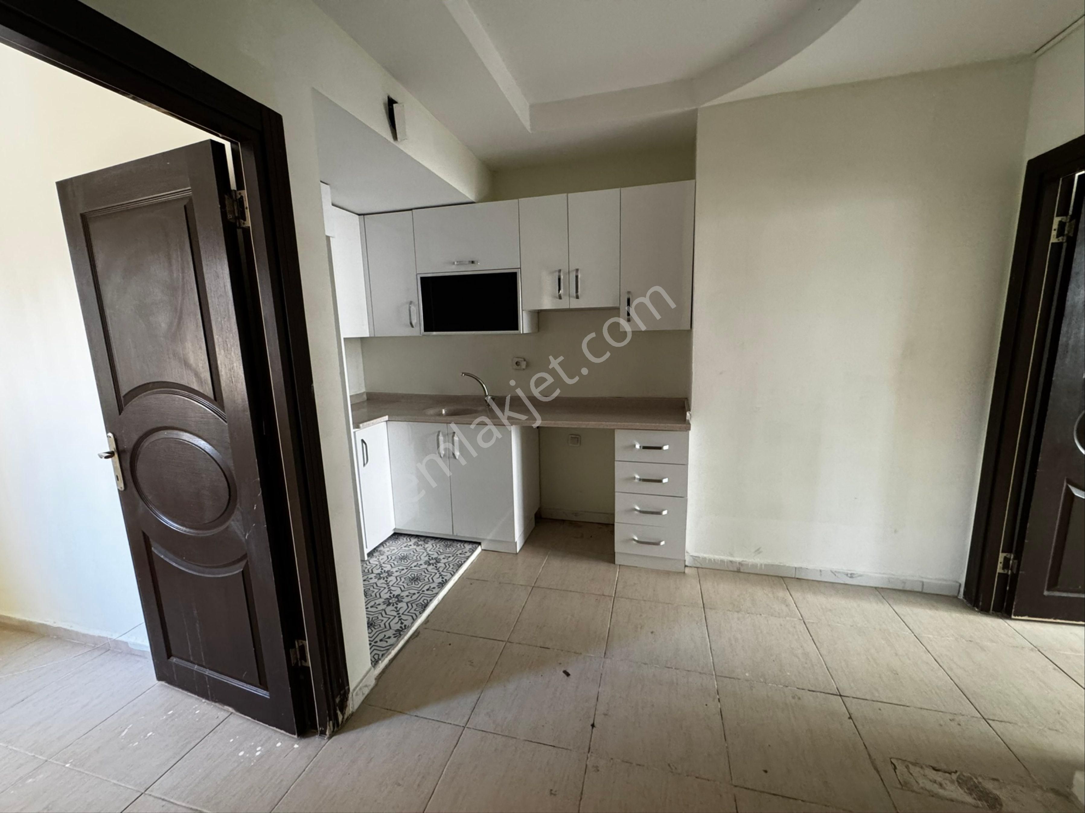 Yenişehir Batıkent Mahallesinde Satılık 1+1 Geniş Daire - Görsel 3