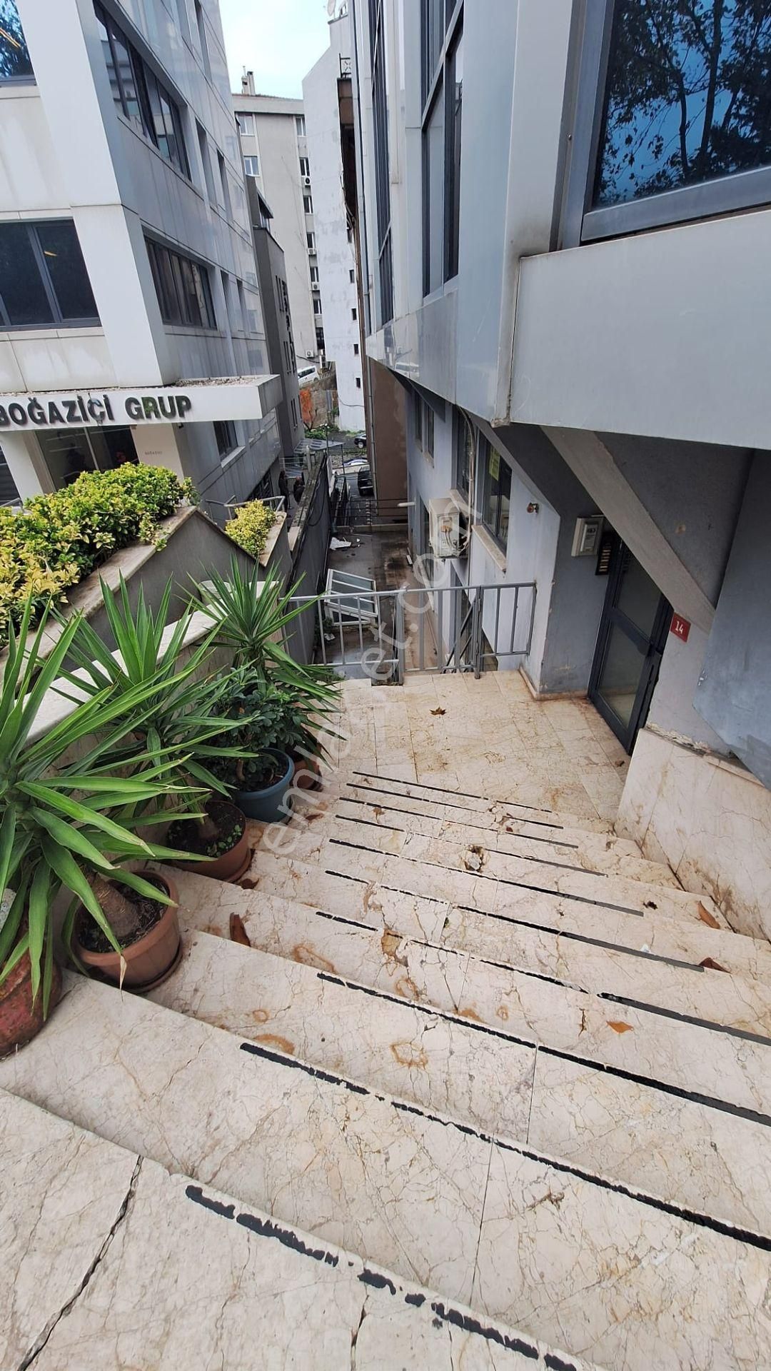 Gayrettepe Zorlu Center Yanı Satılık İşyeri Ofis 4+1 İskanlı Krediye Uygun Cadde Üzeri - Görsel 3