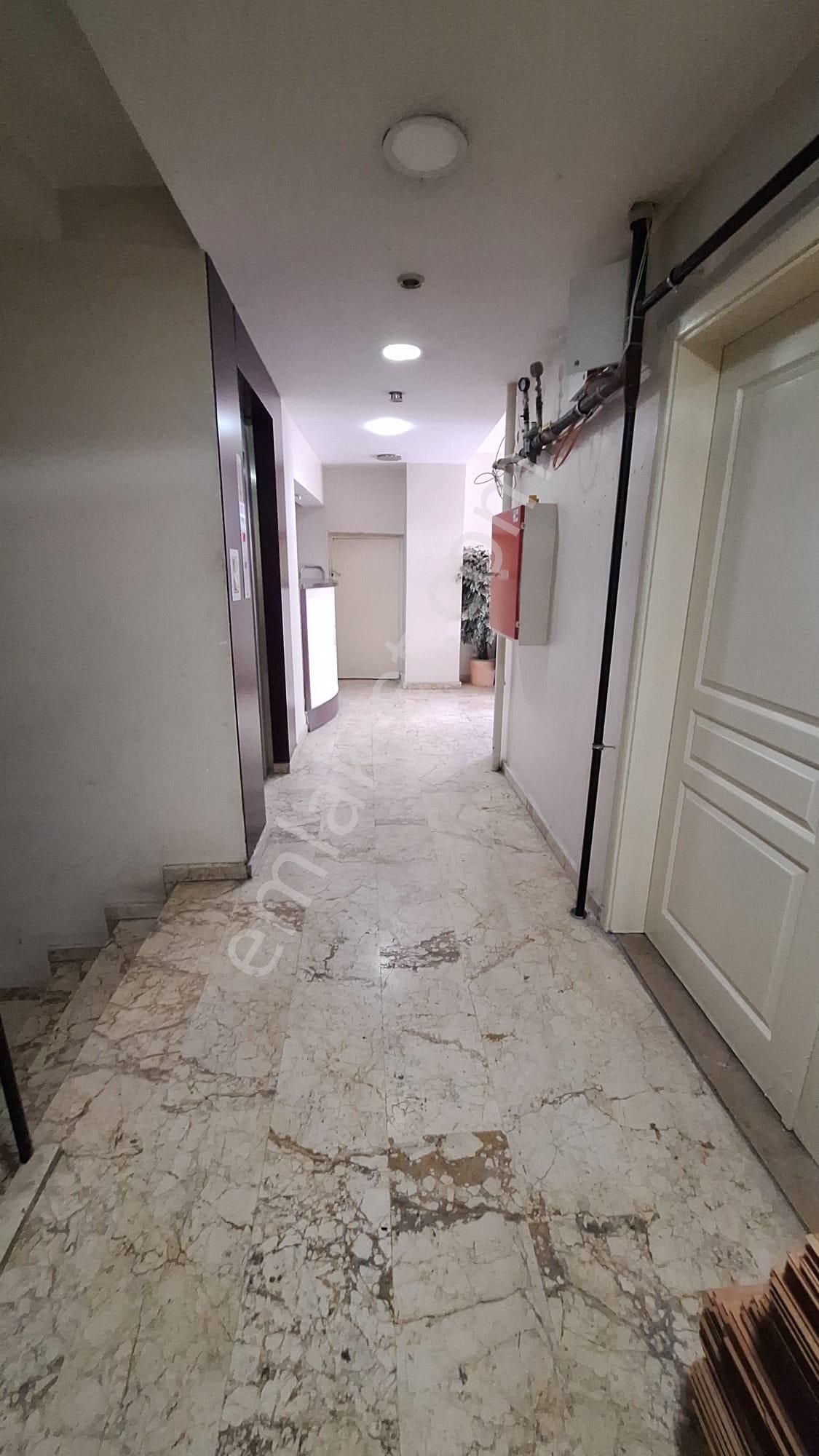 Gayrettepe Zorlu Center Yanı Satılık İşyeri Ofis 4+1 İskanlı Krediye Uygun Cadde Üzeri - Görsel 24