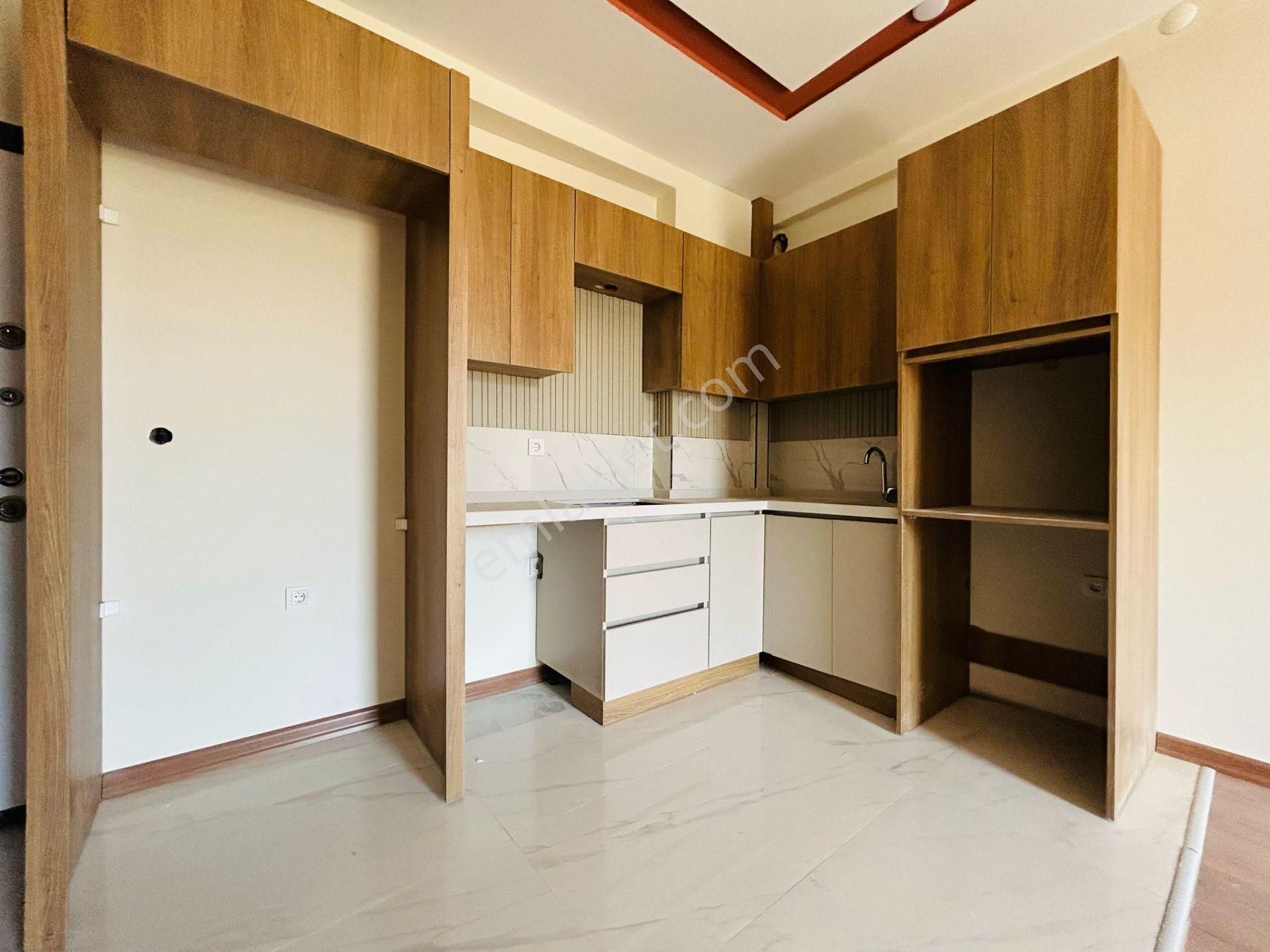 Aydoğmuş Mah 1+1 Kat Ve Cephe Seçenekli Satılık Daire