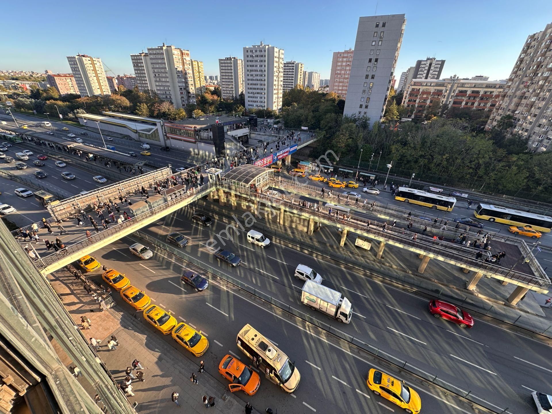 Nexthouse'dan Toyak İş Merkezin'de Kiralık Ofis - Görsel 4