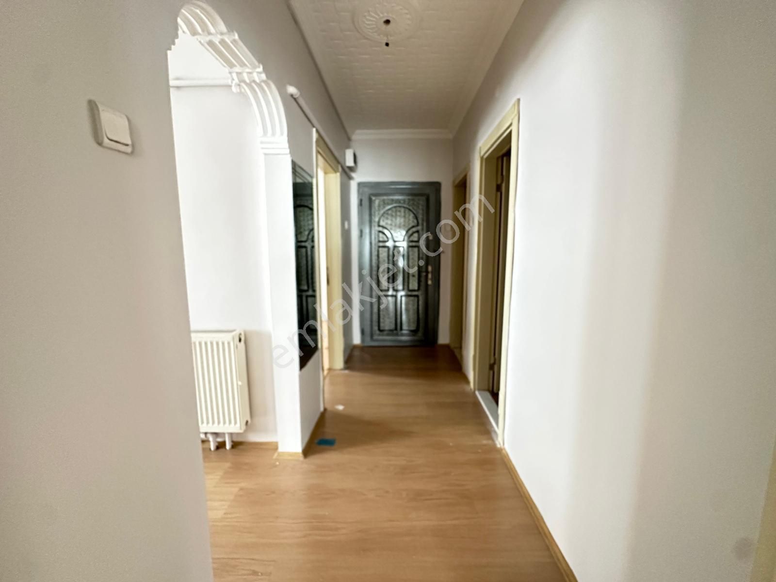 Relax'tan Etlik Lise Mevkii Yeni Boyalı 3+1 Yapılı 3.kat Tertemz - Görsel 8