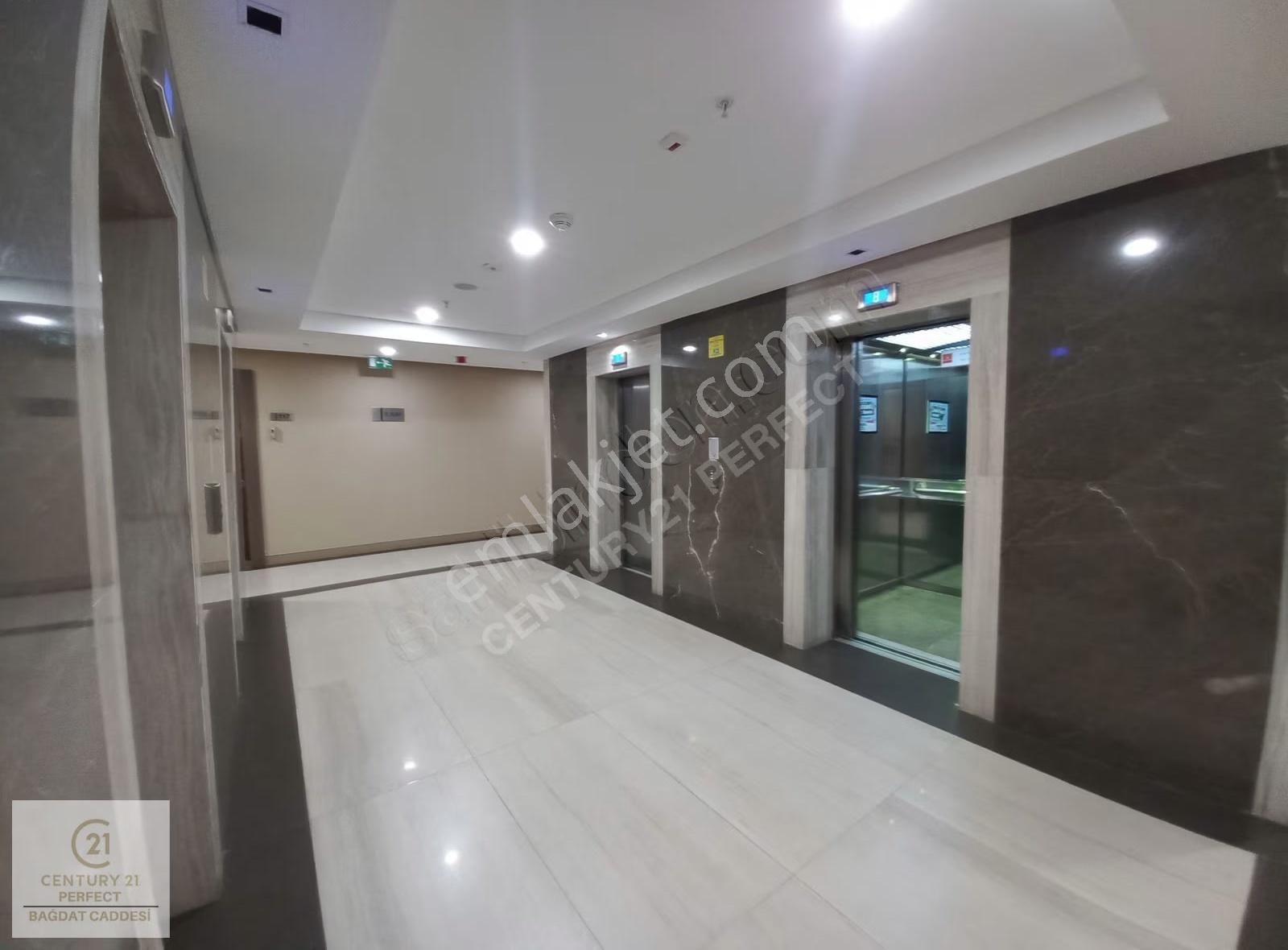 5 Levent Torunlarda Satılık 1+1 Havuz Manzaralı Boş Eşyalı Daire - Görsel 28