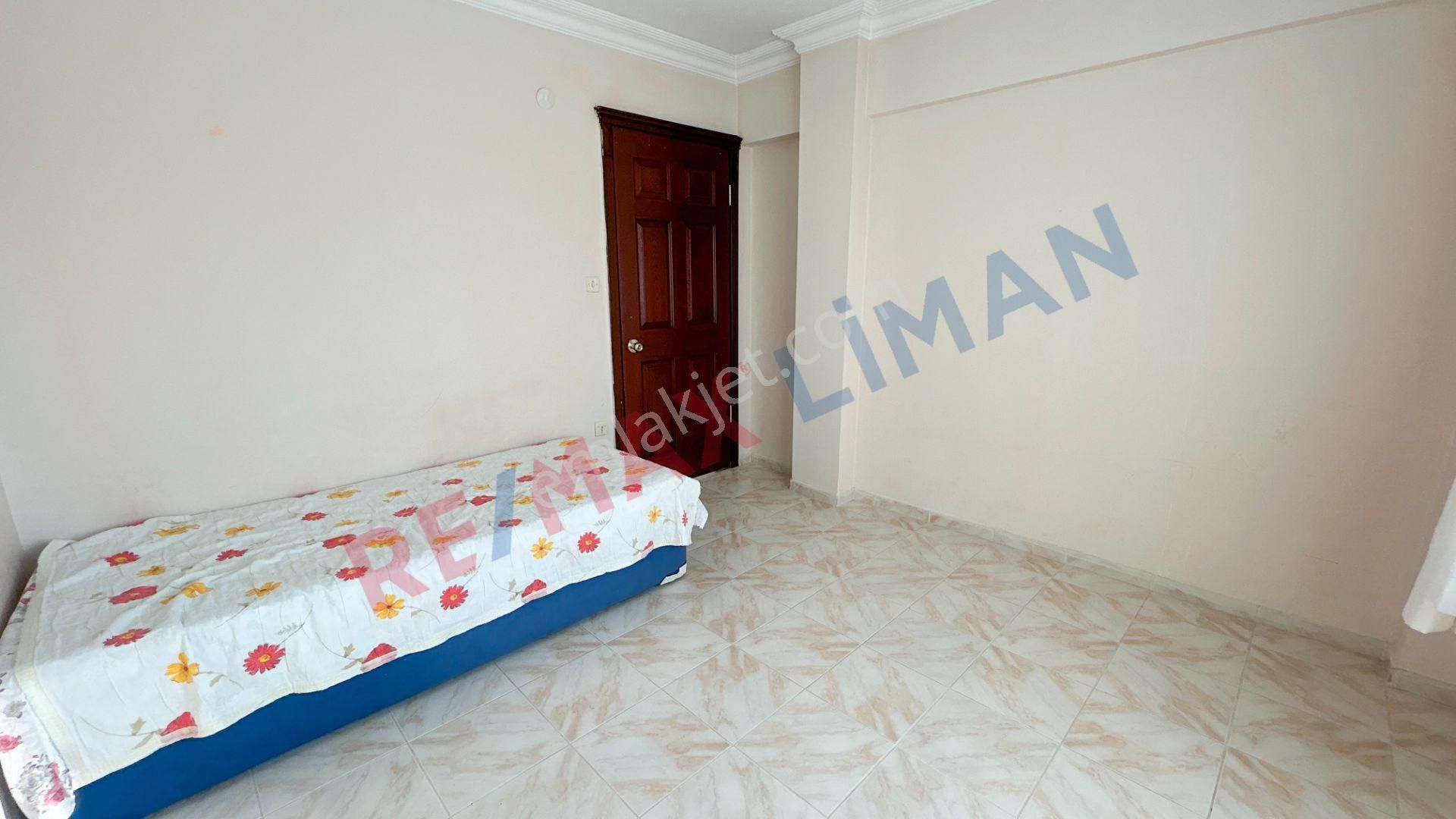 Güre'de Havuzlu Site İçerisinde Geniş Bahçeli Satılık Villa - Görsel 17
