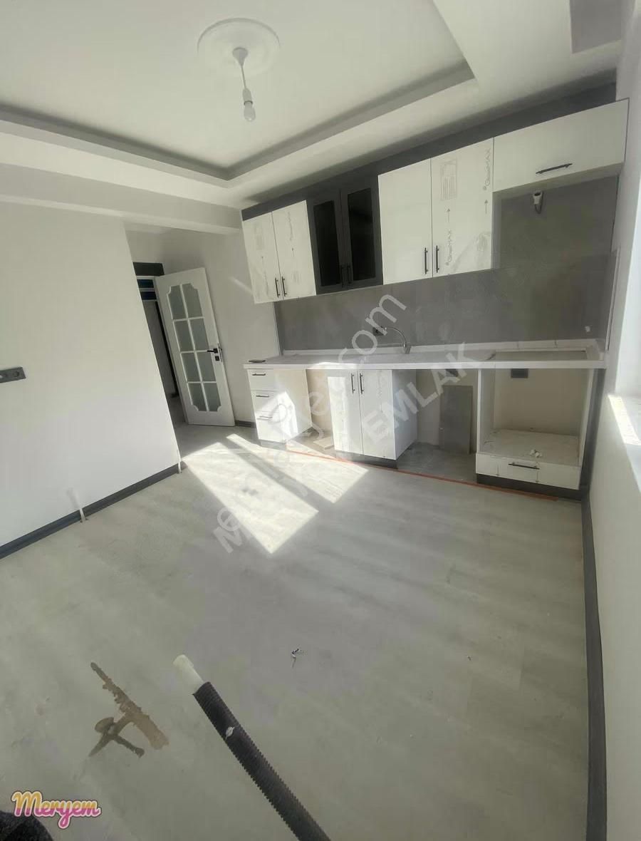 Beşikkayada 2+1 Düzgiriş Satılık Daire