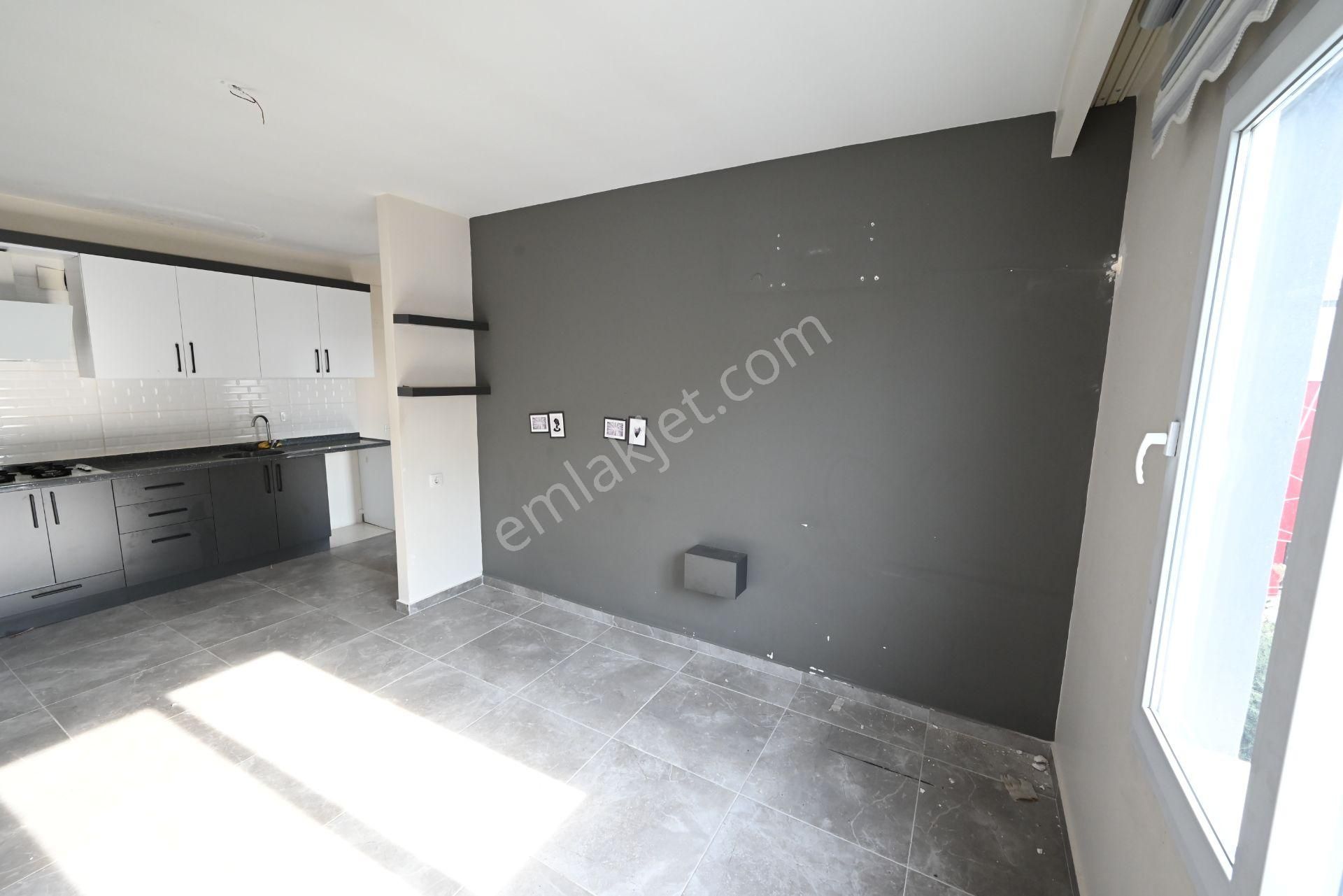Üstünkent Emlak'tan Çiftlikköyde 1+1 Eşyasız Kiralık Daire - Görsel 3