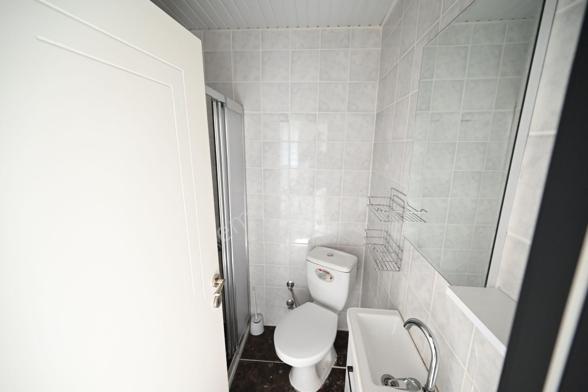 Üstünkent Emlak'tan Çiftlikköyde 1+1 Eşyasız Kiralık Daire - Görsel 32