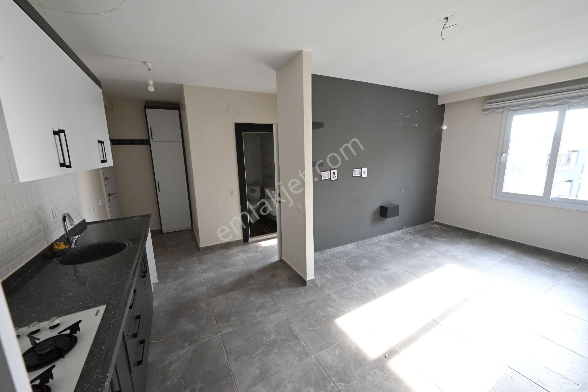Üstünkent Emlak'tan Çiftlikköyde 1+1 Eşyasız Kiralık Daire - Görsel 15