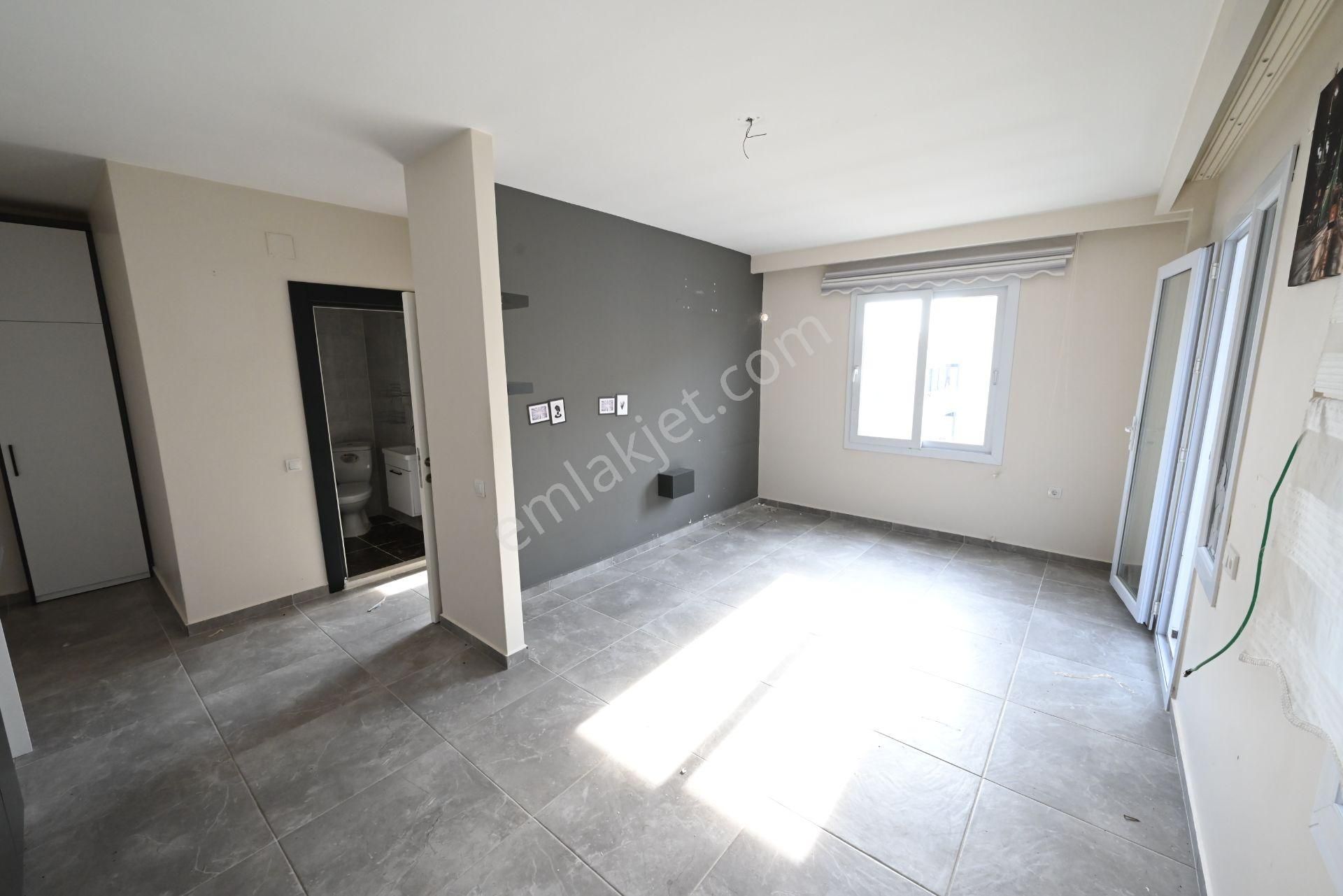 Üstünkent Emlak'tan Çiftlikköyde 1+1 Eşyasız Kiralık Daire - Görsel 13