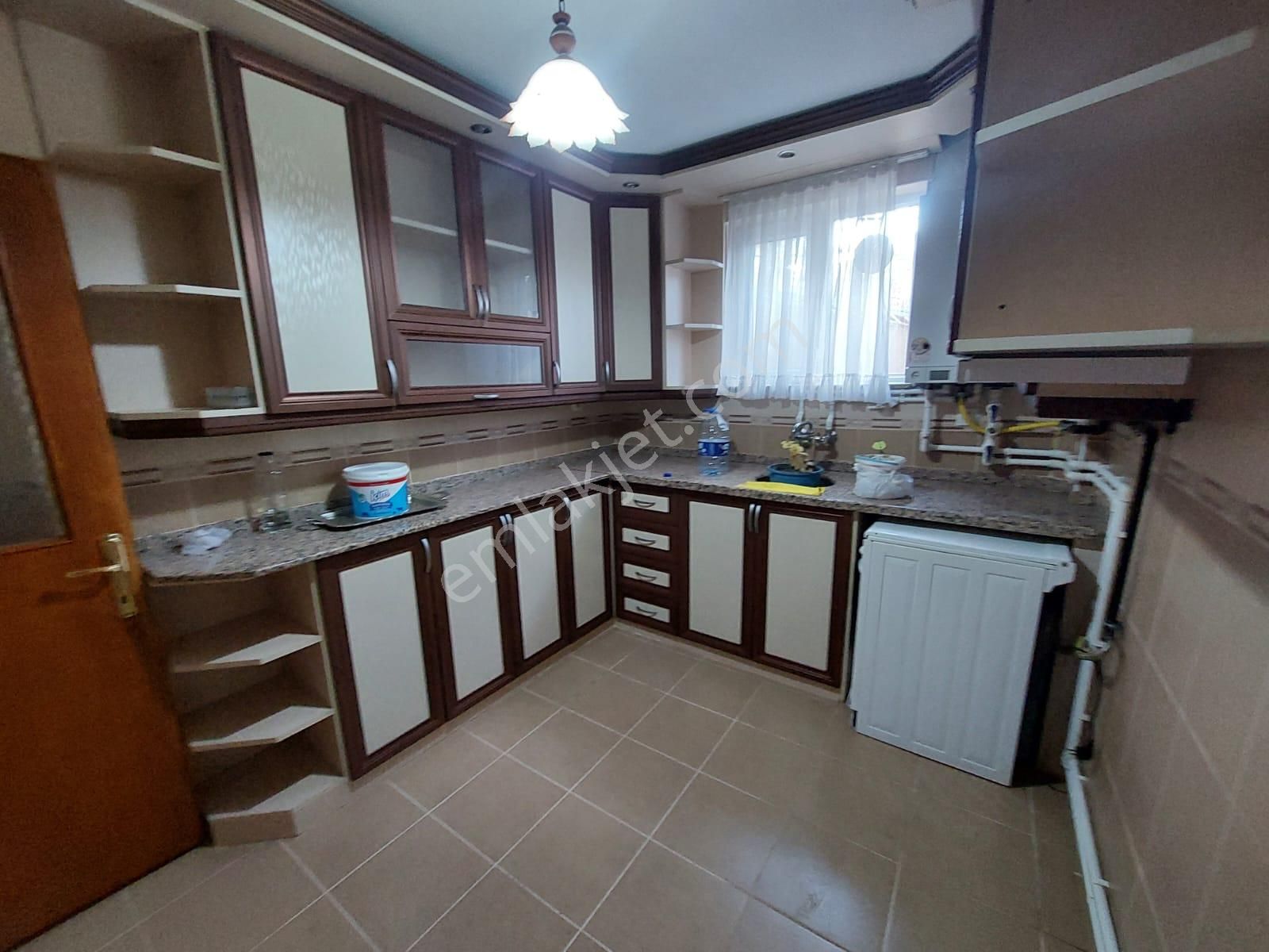 Göraldan 2+1 Lizbon Caddesi Yakını Full Yapılı Bağımsız Öncephe