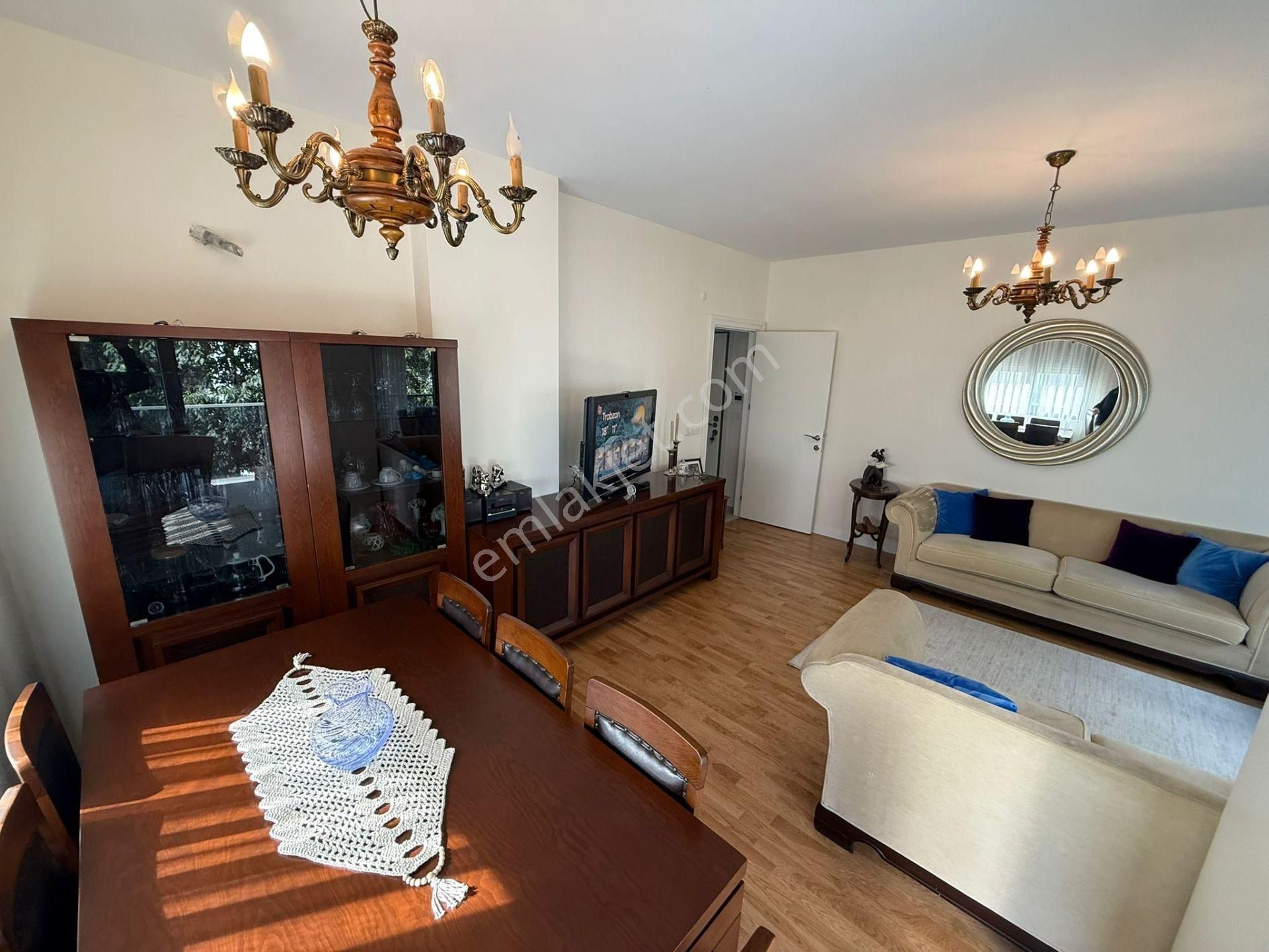 Şenesenevlerde Minübüs Caddesine 1. Paralelde Yeni Binada Balkonlu 3+1 - Görsel 14