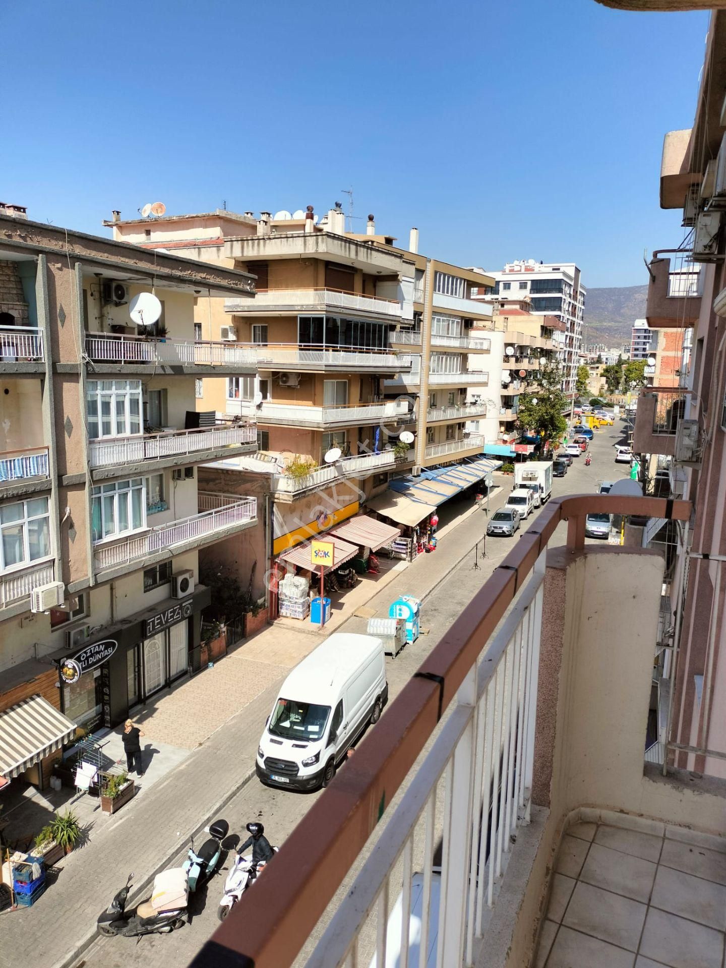 Kate Gayrimenkulden Dedebaşı Karşıyakada 3+1 Daire Kiralıktır - Görsel 2