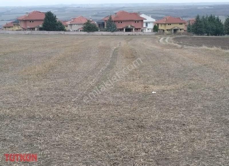 Göl Manzaralı 251m Yatırımlık Arsa Tapulu - Görsel 5