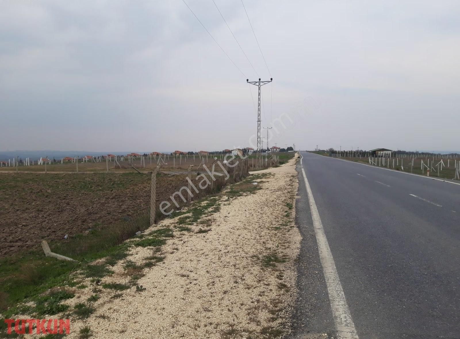 Göl Manzaralı 251m Yatırımlık Arsa Tapulu - Görsel 20