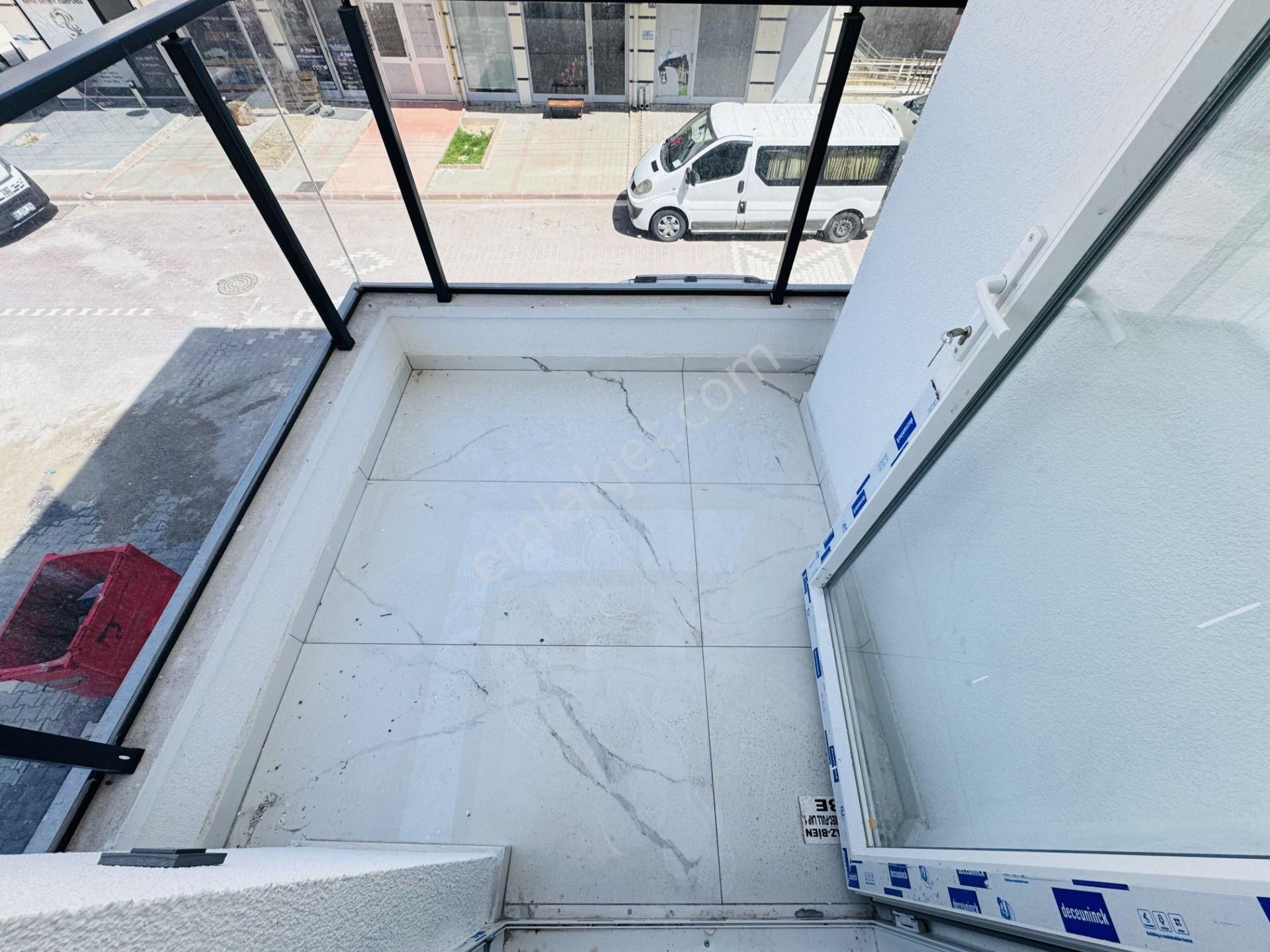 Çiftçioğullarından Azmi Ertuğrul Yakını Sıfır Y.ısıtma Lüx 2+1 - Görsel 14