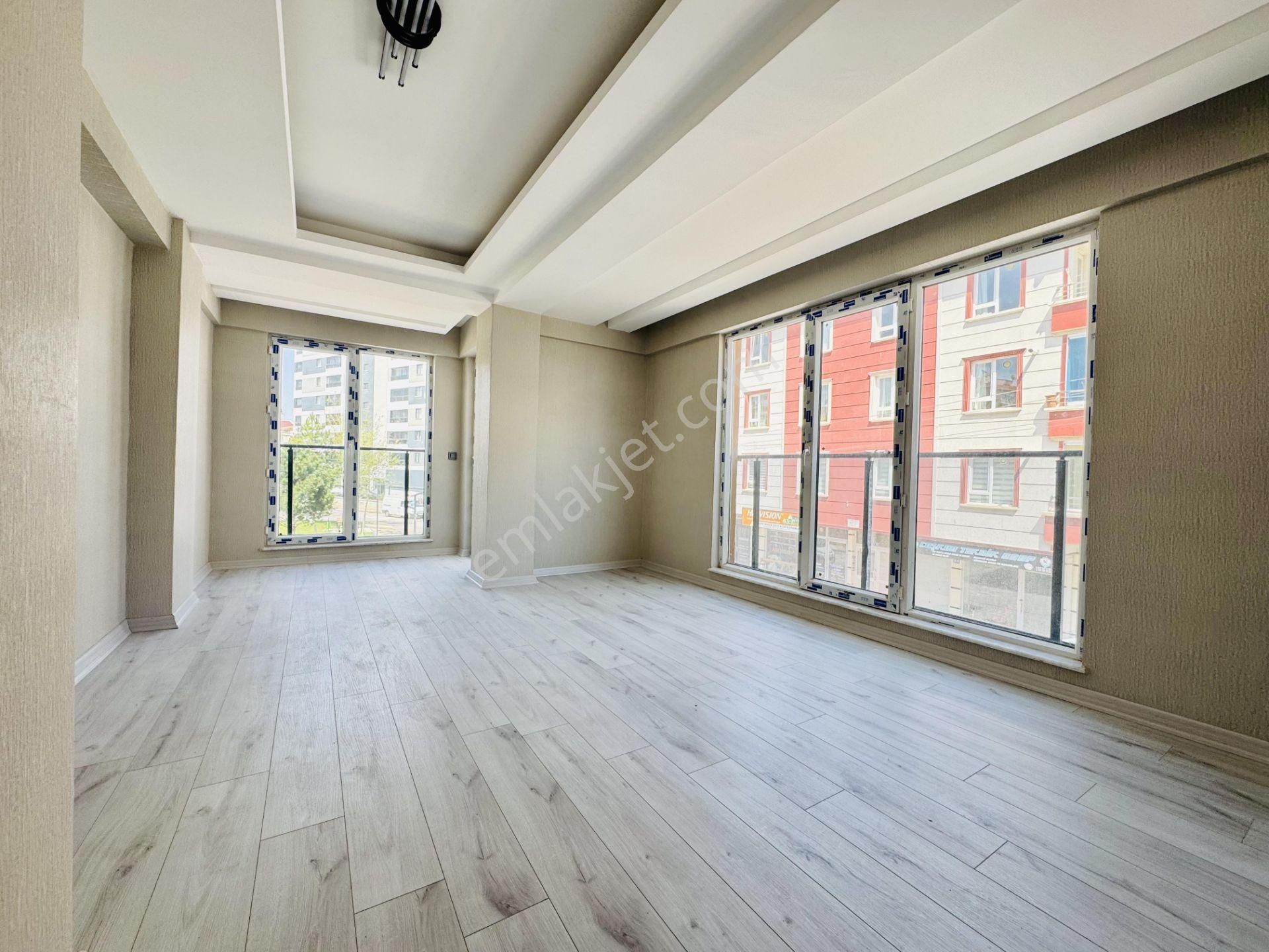 Çiftçioğullarından Azmi Ertuğrul Yakını Sıfır Y.ısıtma Lüx 2+1 - Görsel 9