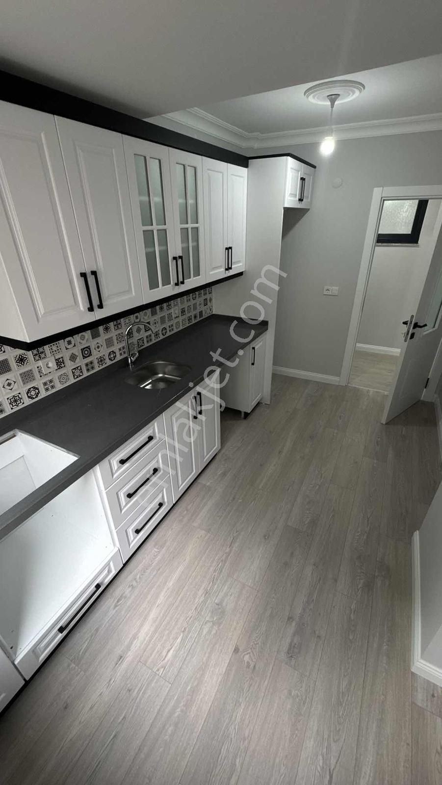 Çiğdem Emlaktan Yeni Binada Asansörlü Satılık 3+1 Daire - Görsel 16