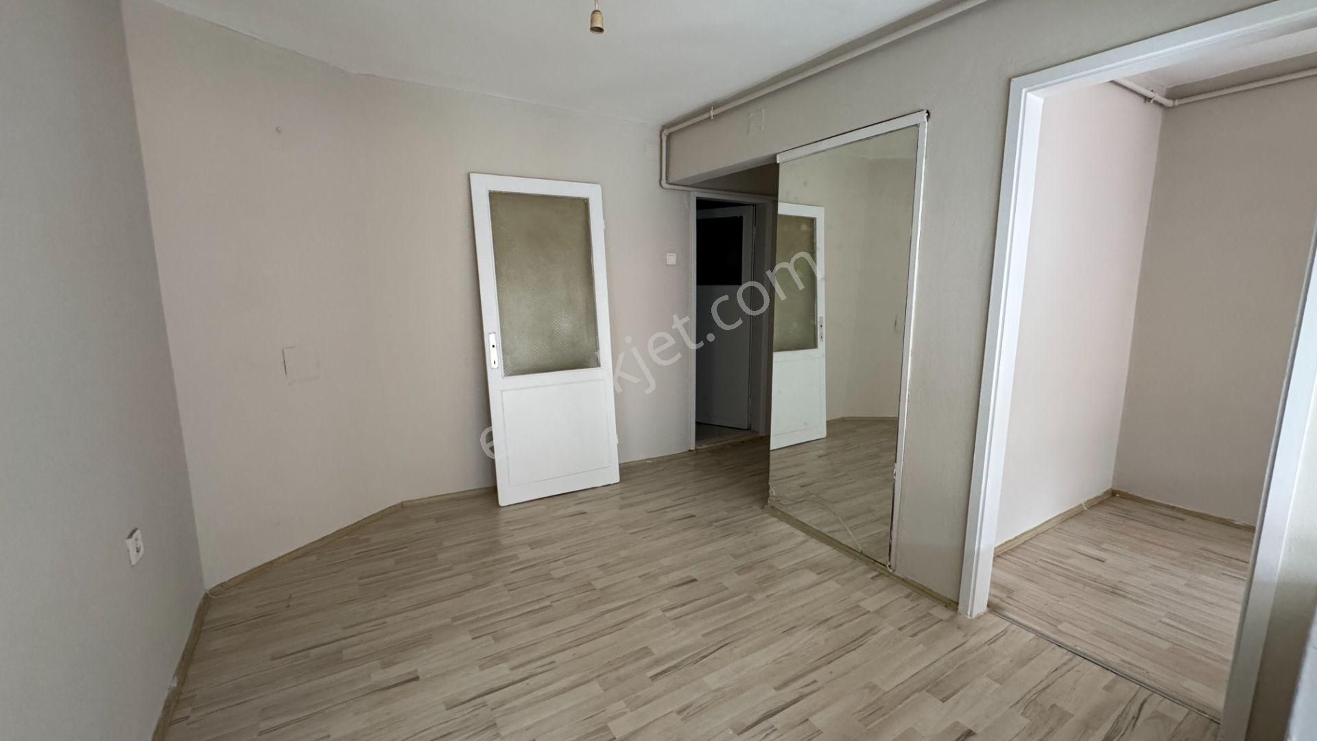 Bursa Osmangazi Alacamescit Mahallesinde Kiralık İşyeri - Görsel 3