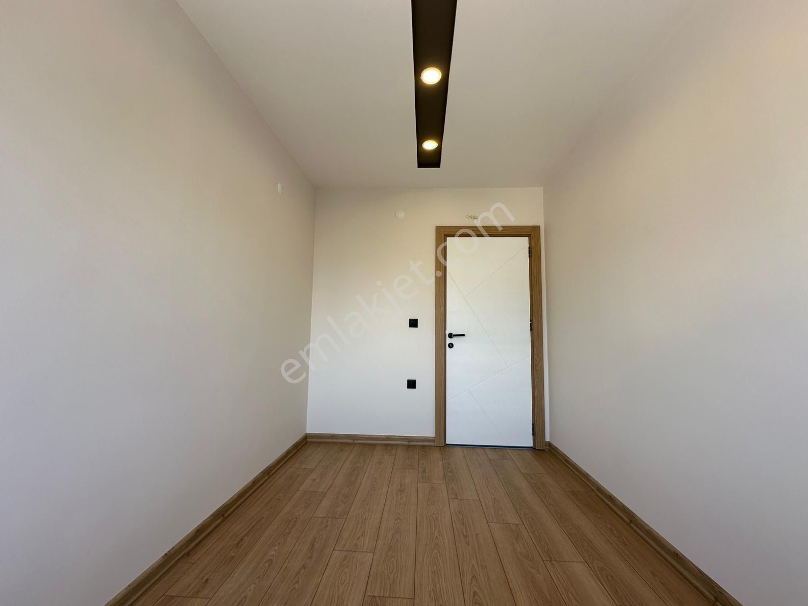 Yasinkuzu'dan Yeniköy'de Satılık 2+1 Daire