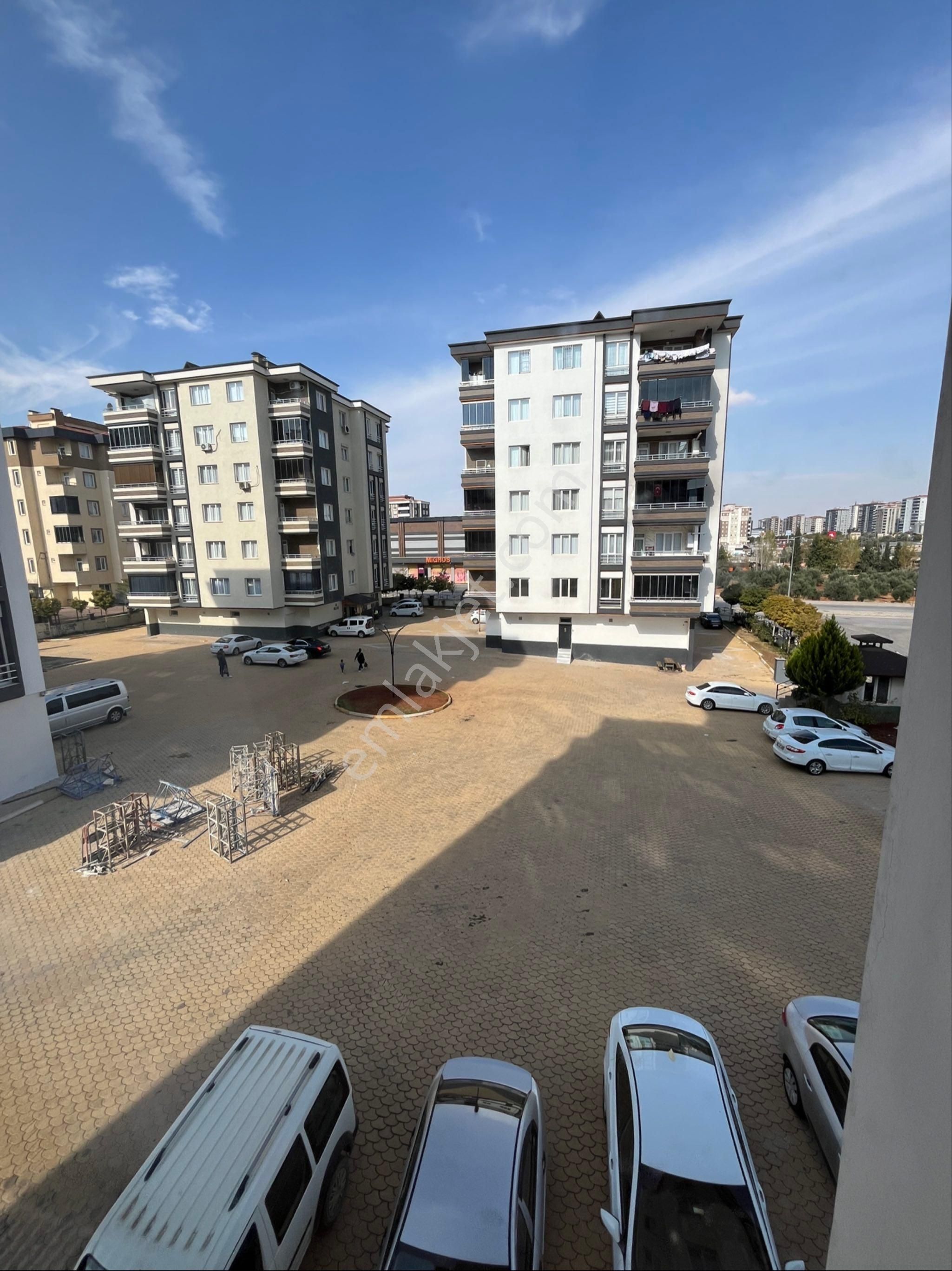 Fıstıklıda Satılık 3 +1 Göbek Daire - Görsel 6