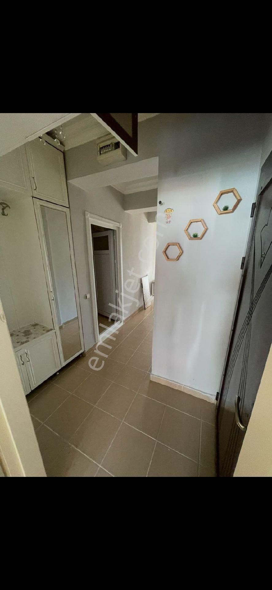 Bahçeli Evler Mahallesı Seylap Cd Sokağın'da 2+1 Üniversıteye Yakın Kiralık Daire - Görsel 8