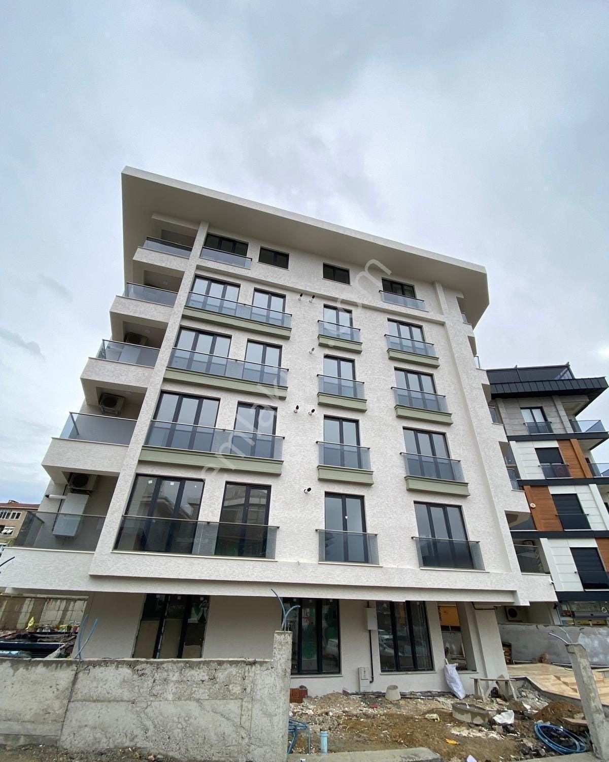 Üsküdar Bahçelievler De Full Eşyalı 1+1 Kiralık Bahçe Katı - Görsel 2